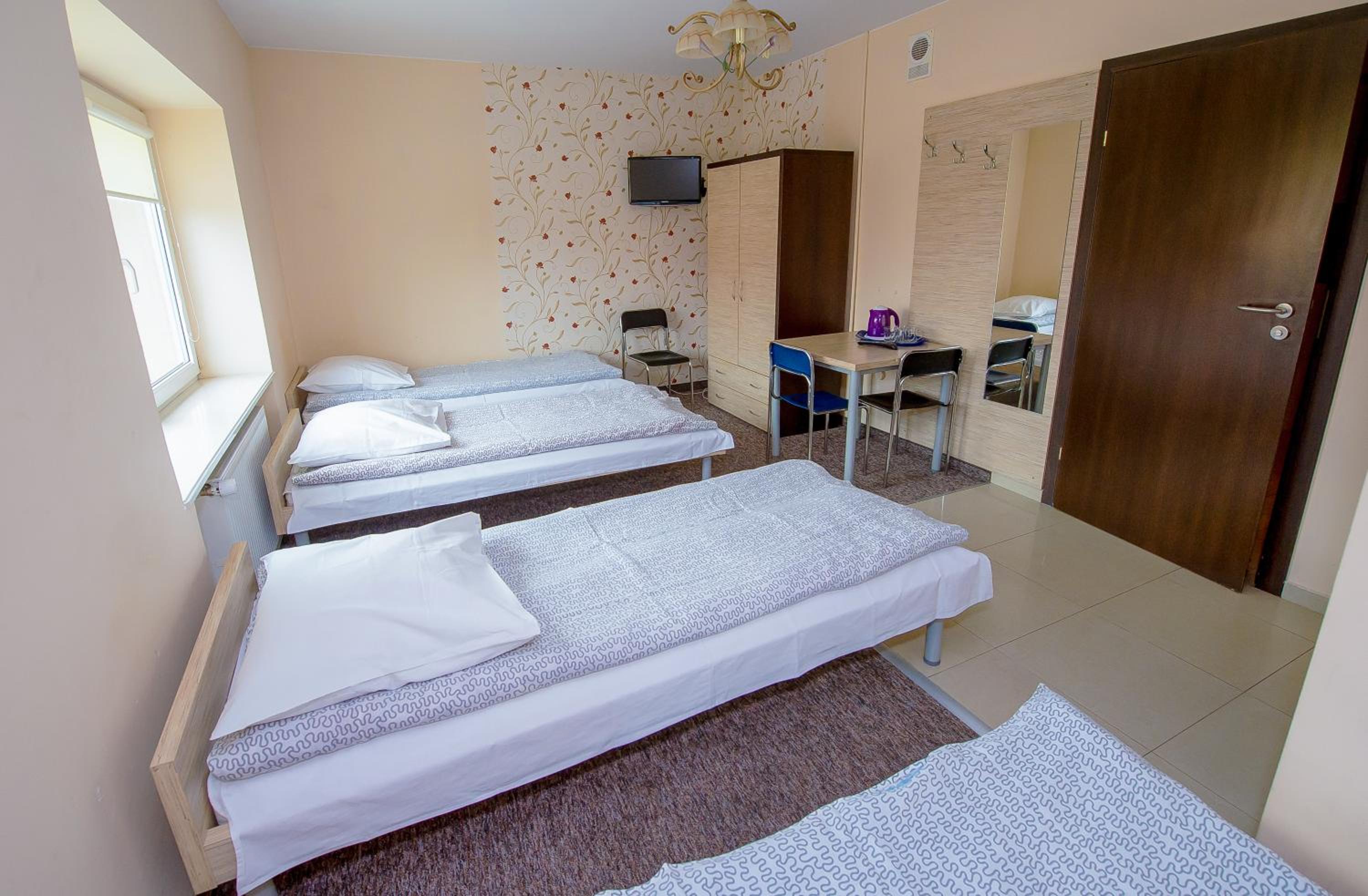 Quadruple Room - Photo 1
