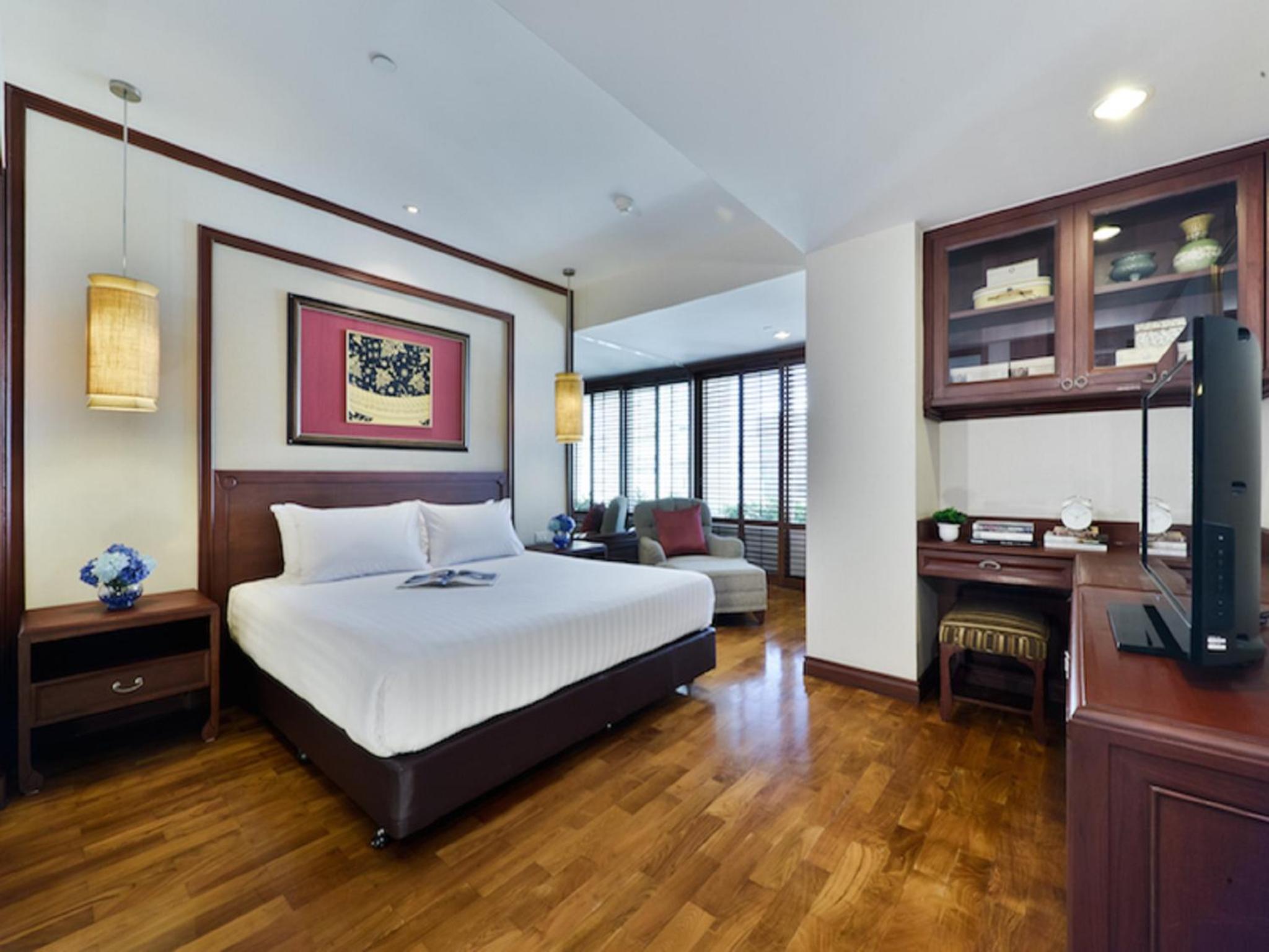 One-Bedroom Grand Suite photo 3