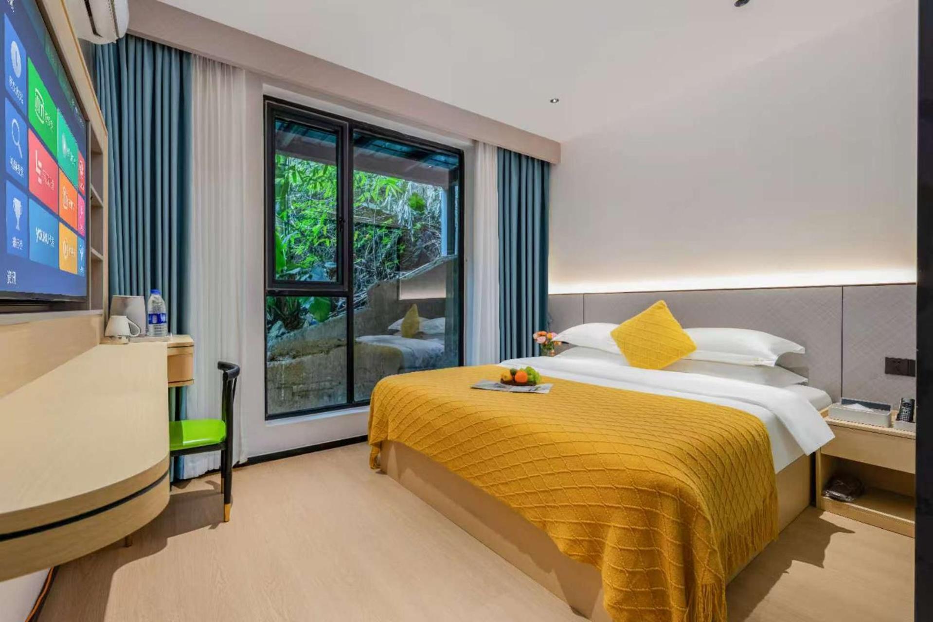 Superior Queen Room