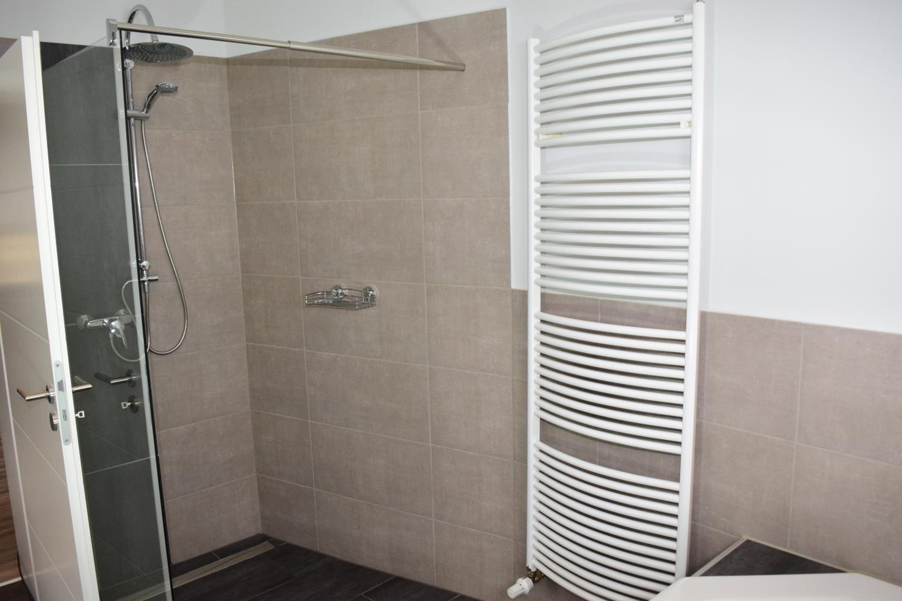 Double Room - Photo 4