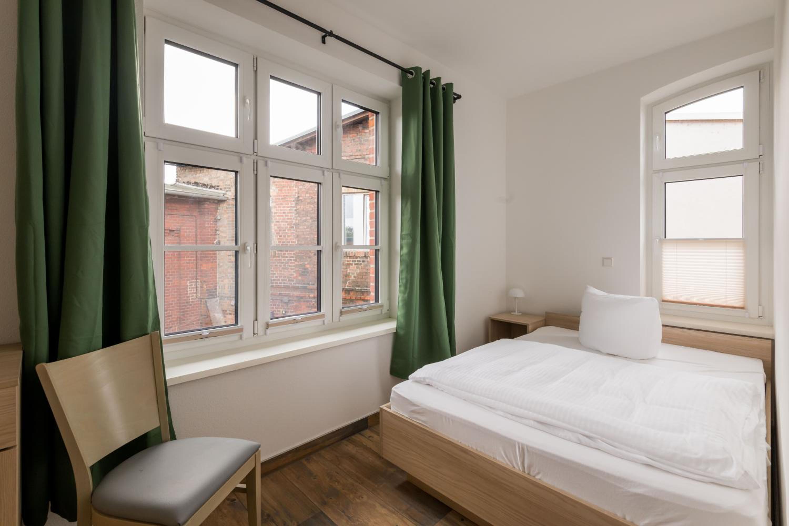 Single Room with Private Bathroom photo 1