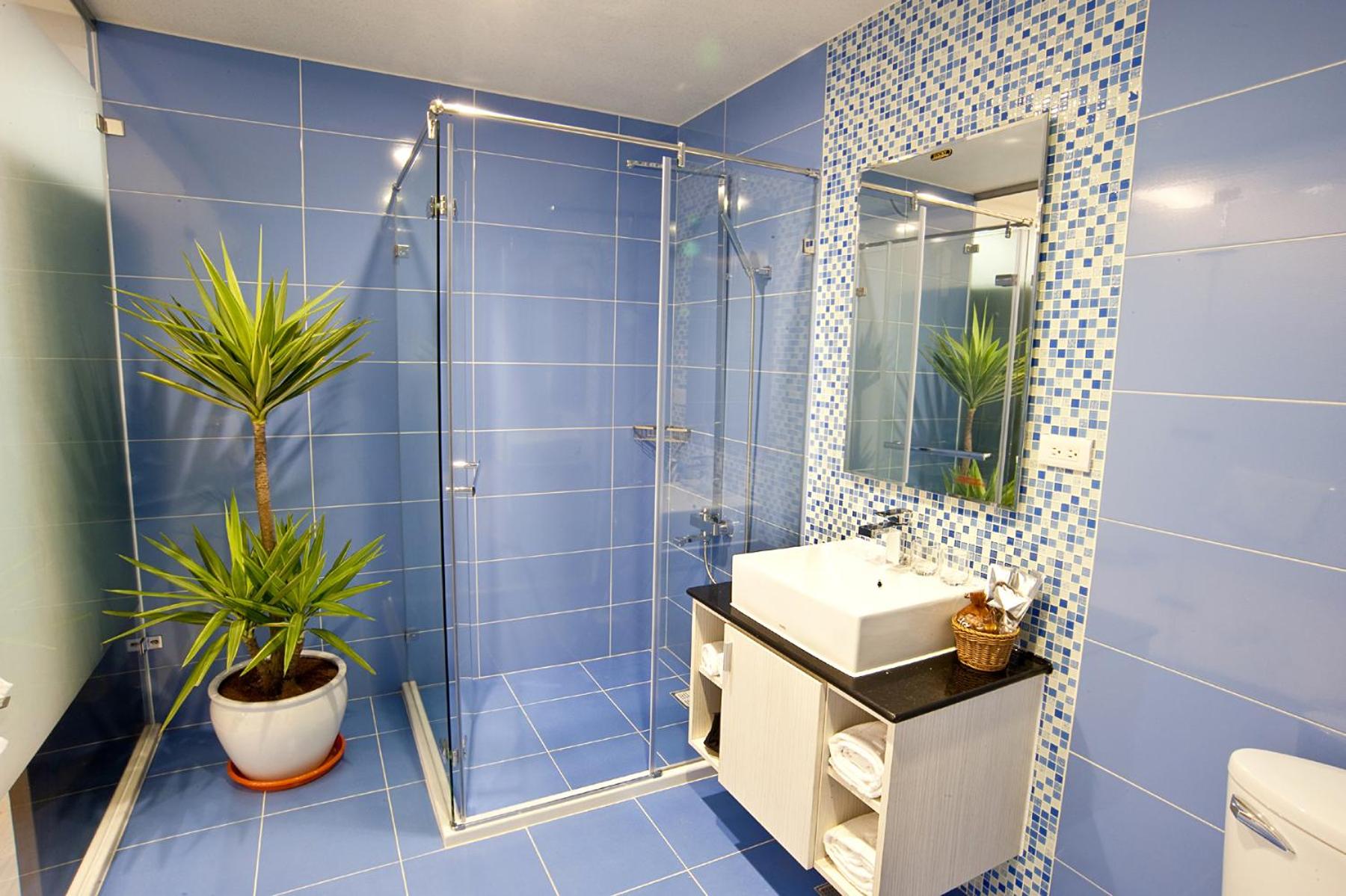 Large Double Room photo 3