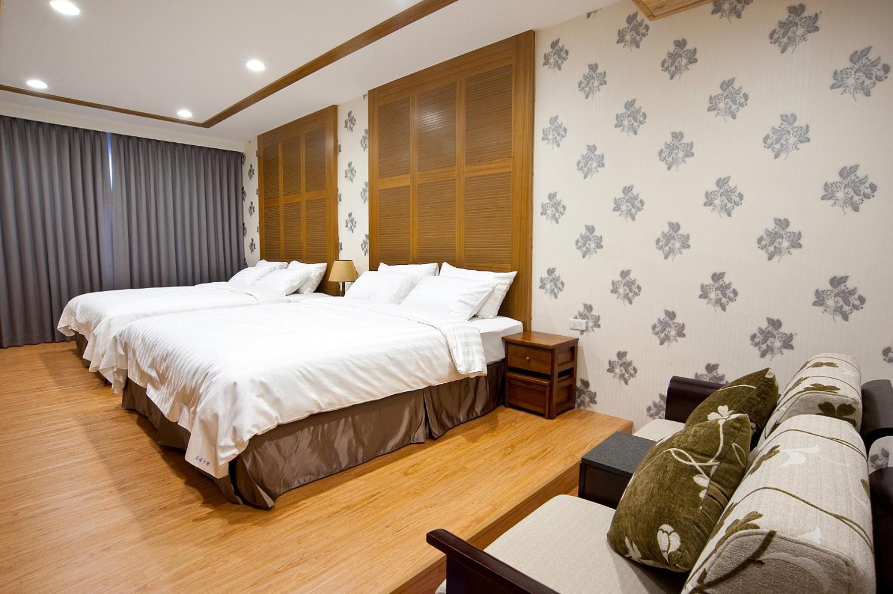 Japanese-Style Quadruple Room photo 1