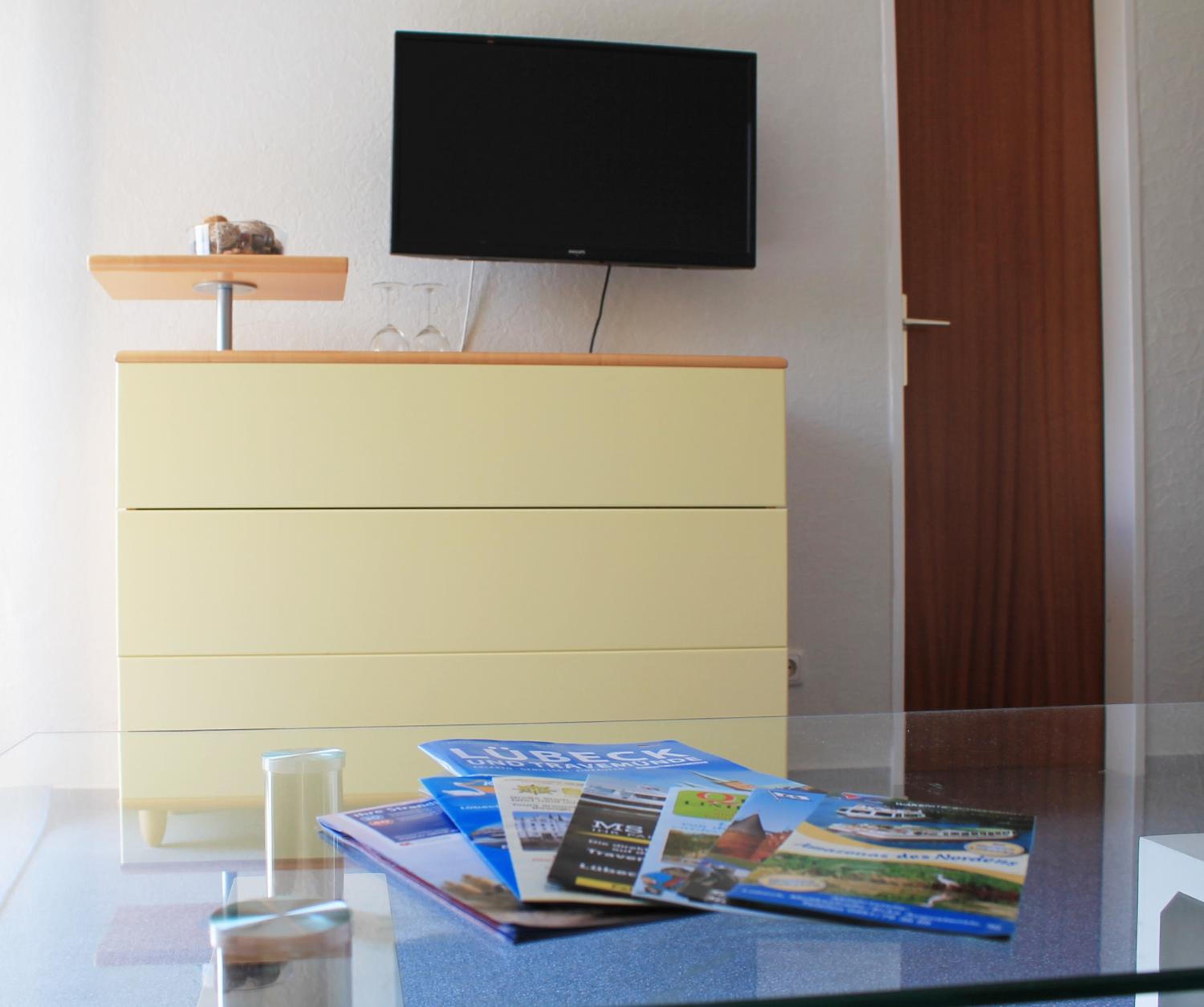 Double Room - Photo 2