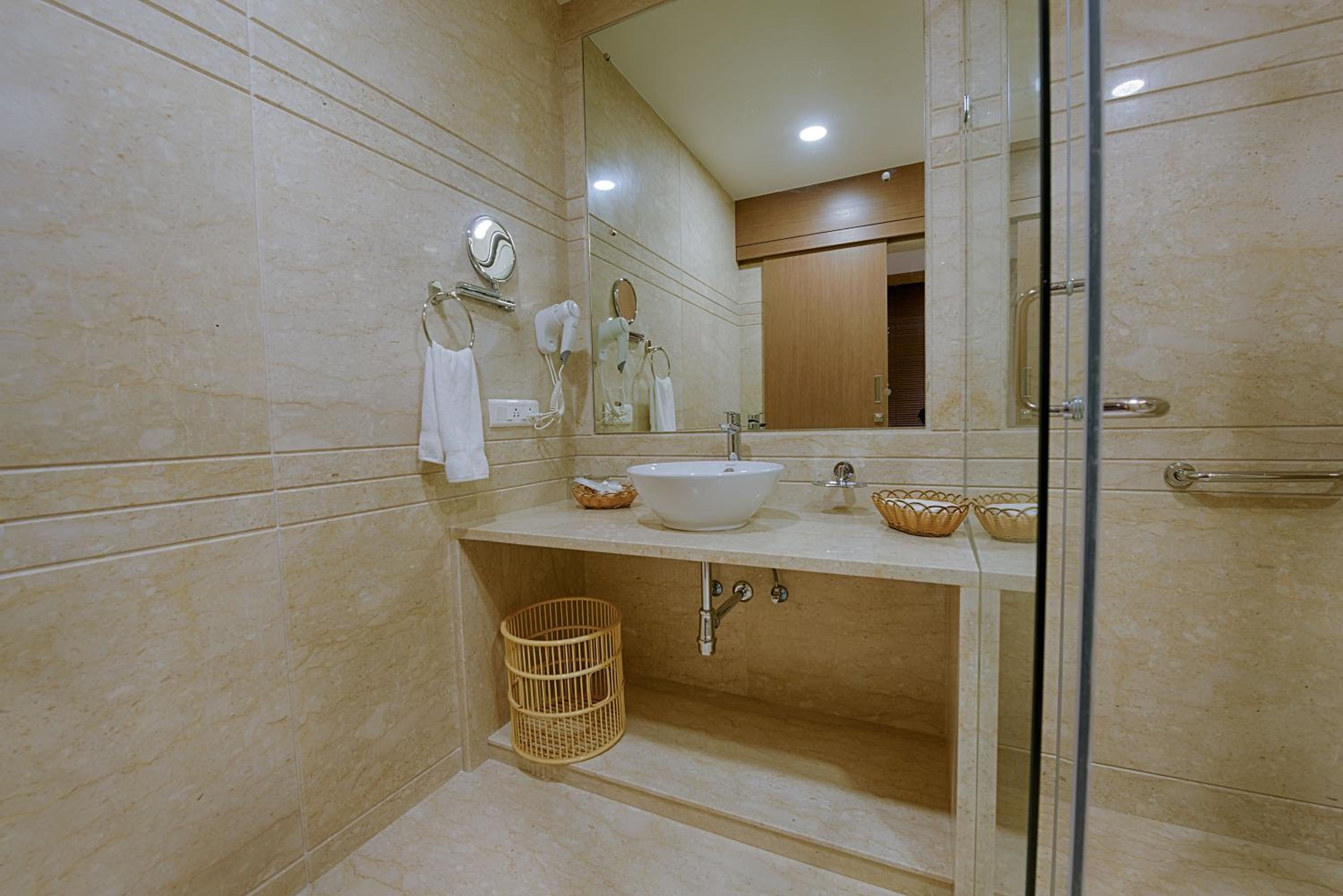 Executive Suite photo 2