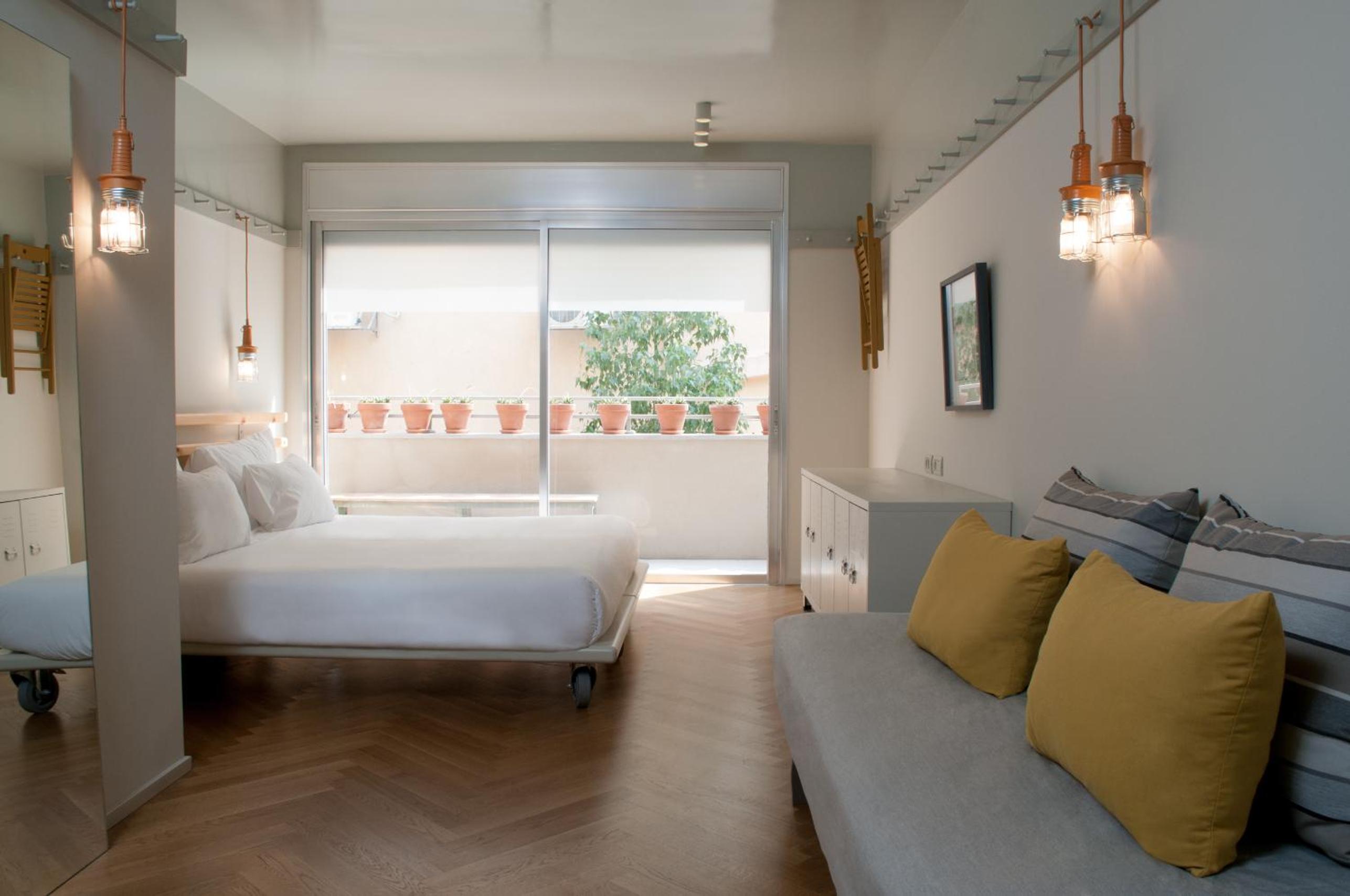 Triple Room with Balcony
