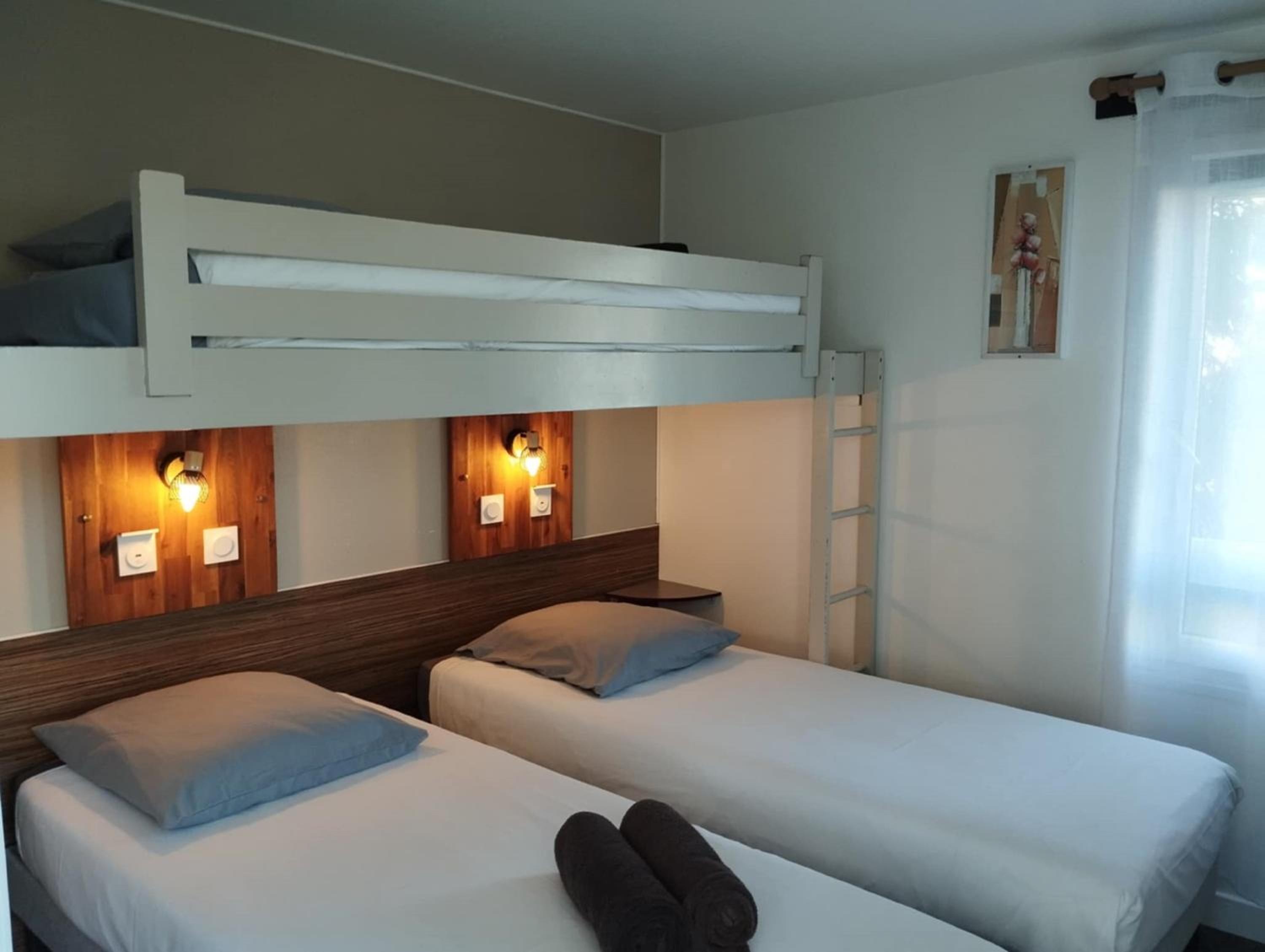 Standard Room - 3 Single Beds