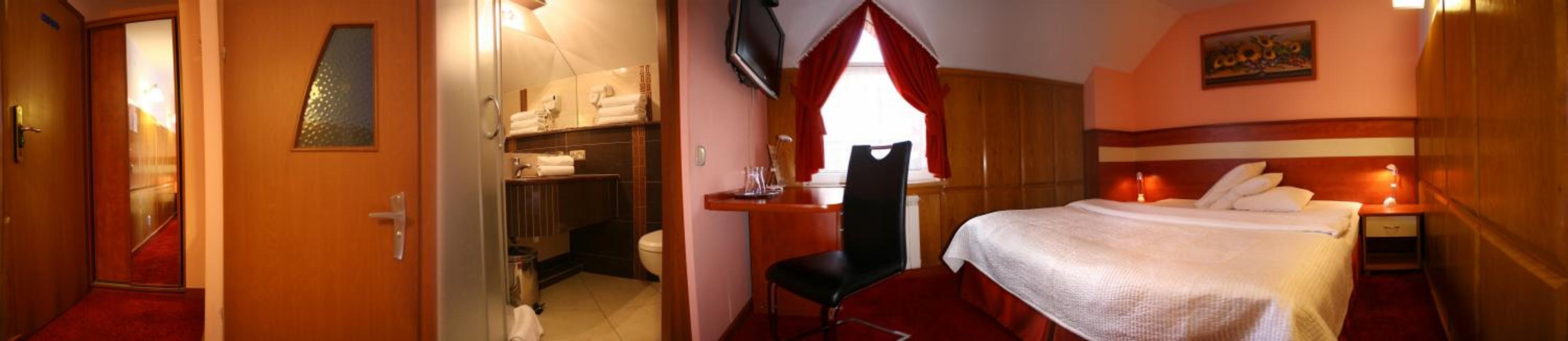 Deluxe Double Room - Photo 8