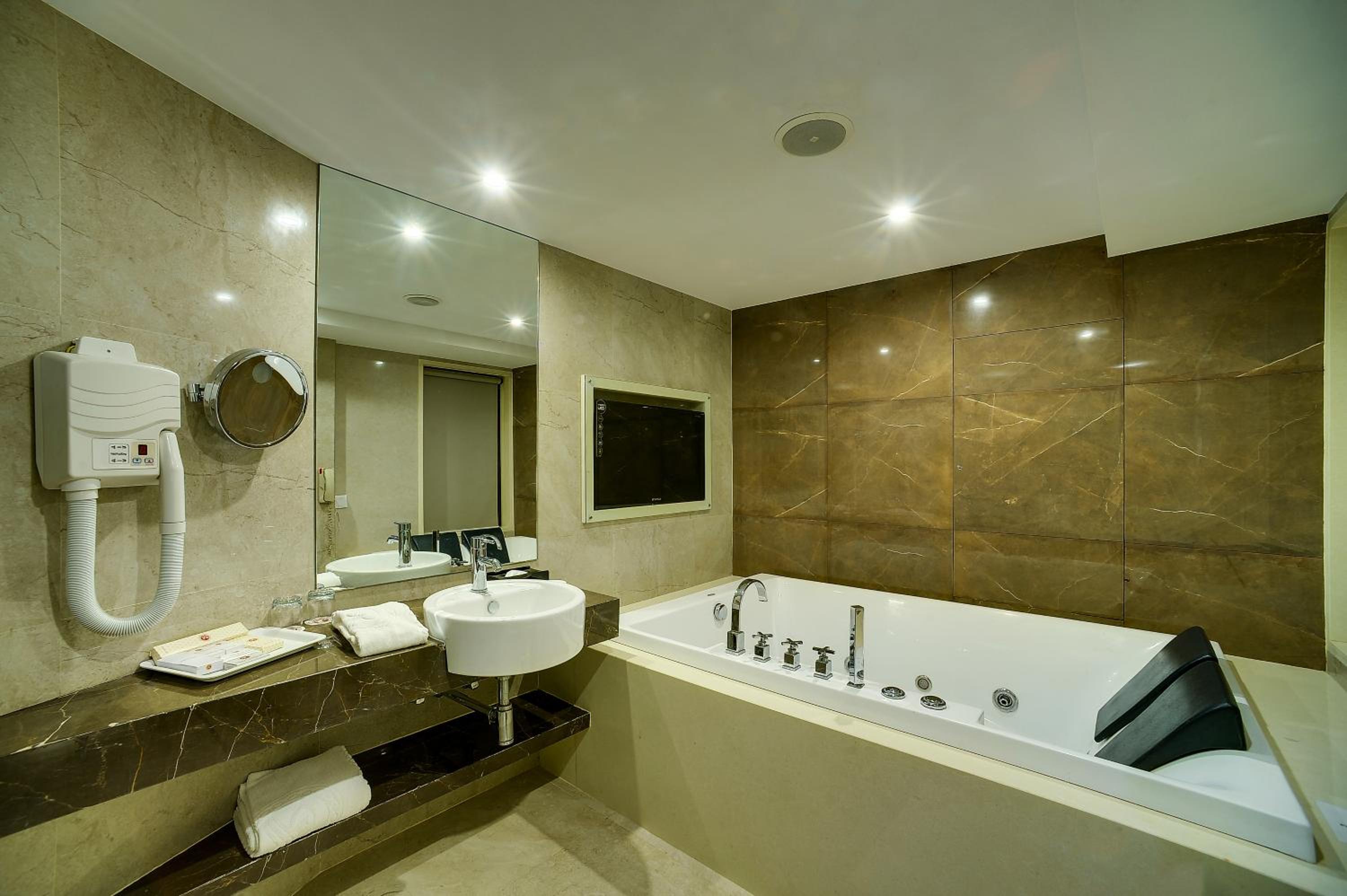 Junior Suite - Photo 5