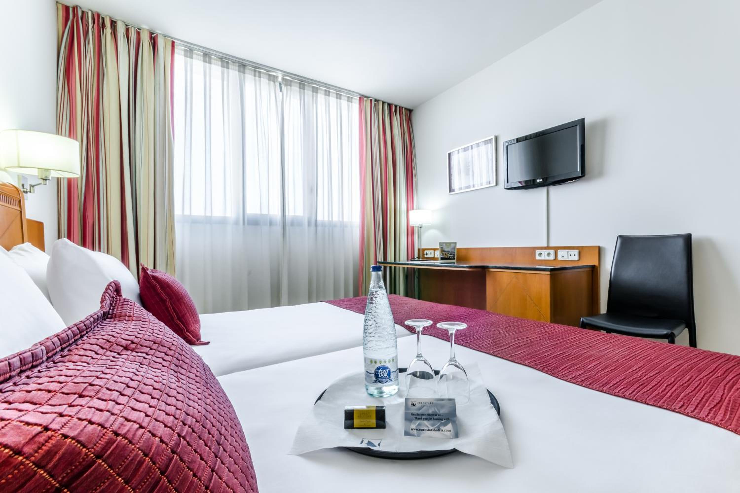 Double Room - Photo 5