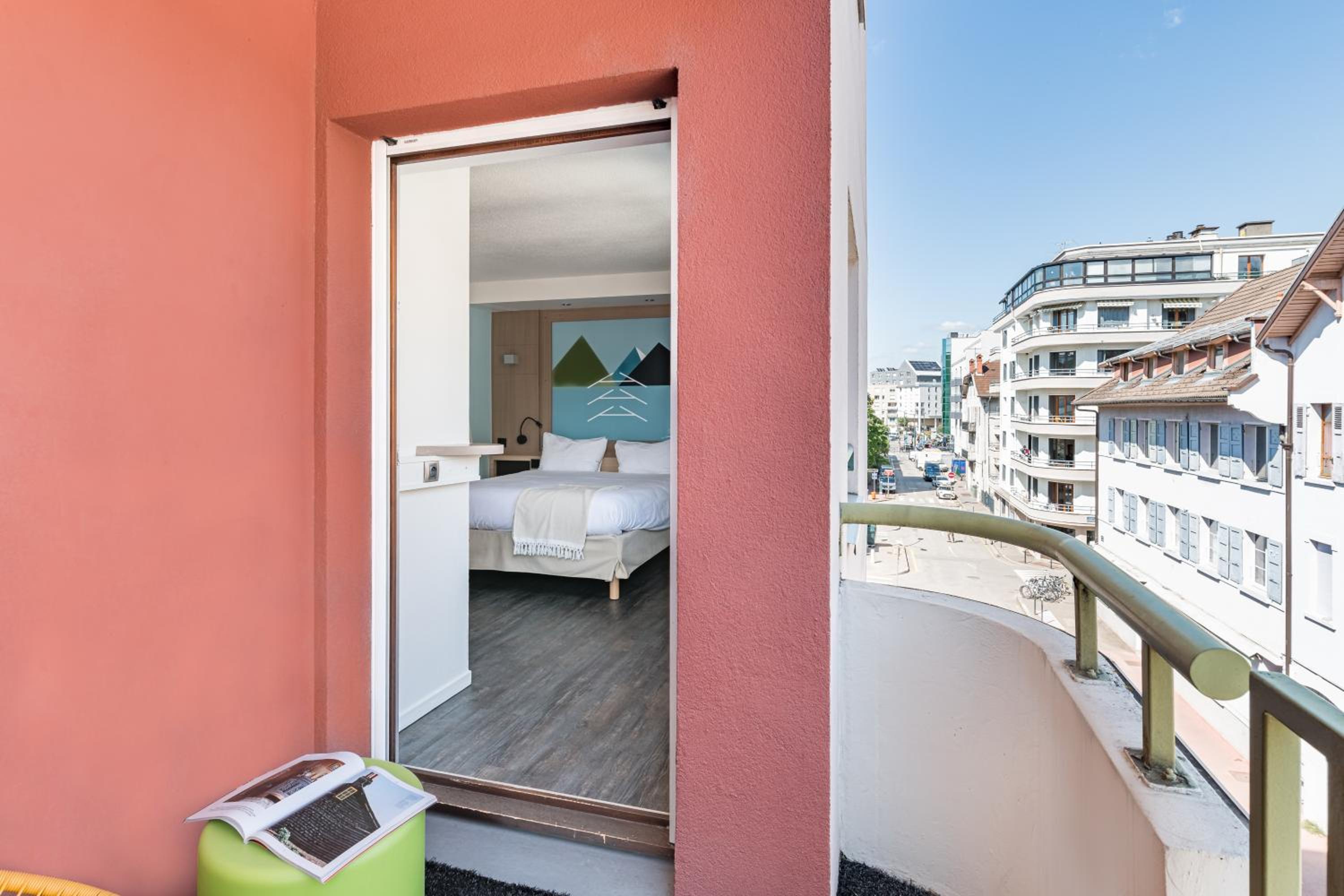 Standard Double Room with Balcony photo 3