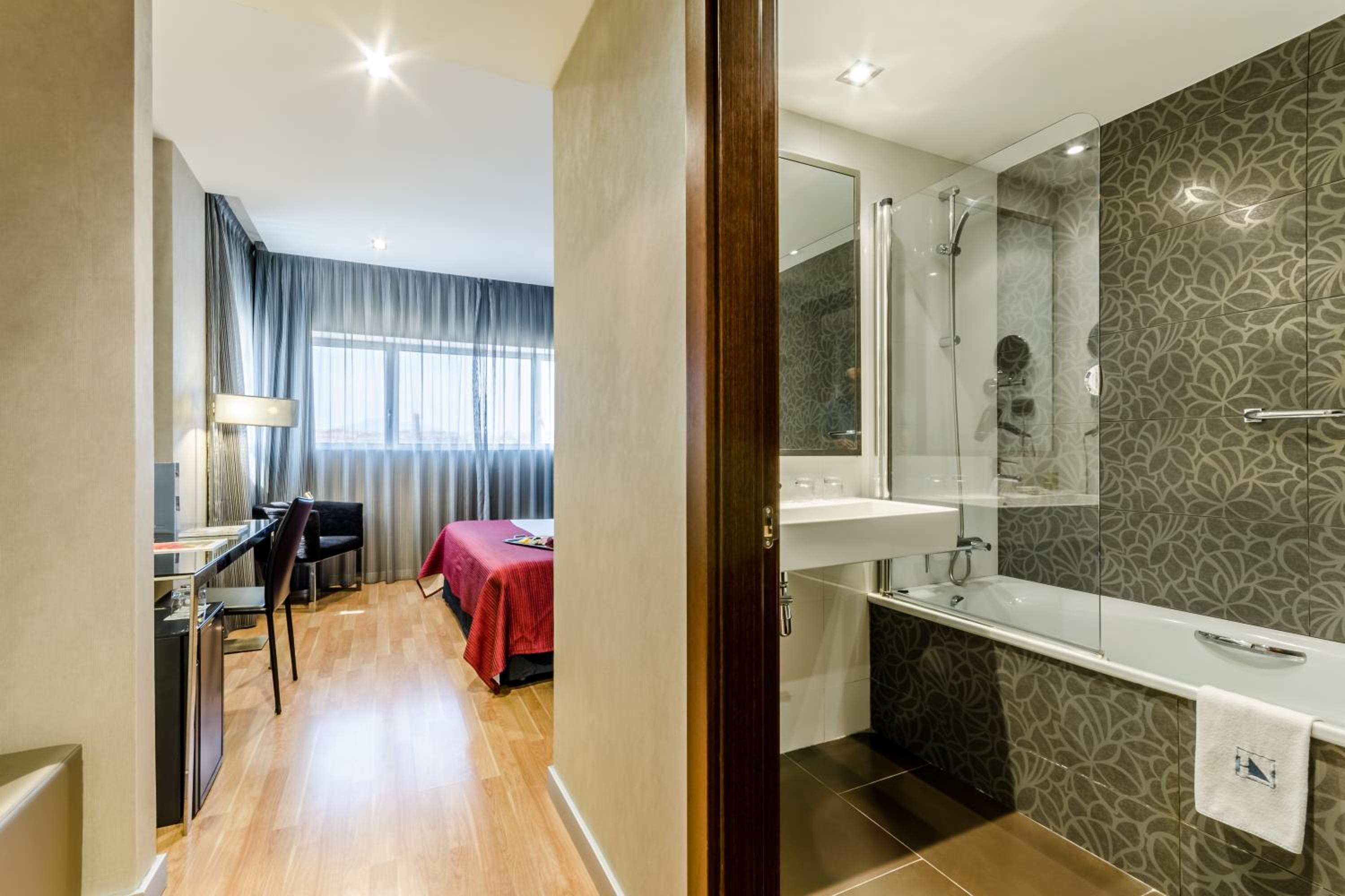 Double Room - Photo 4