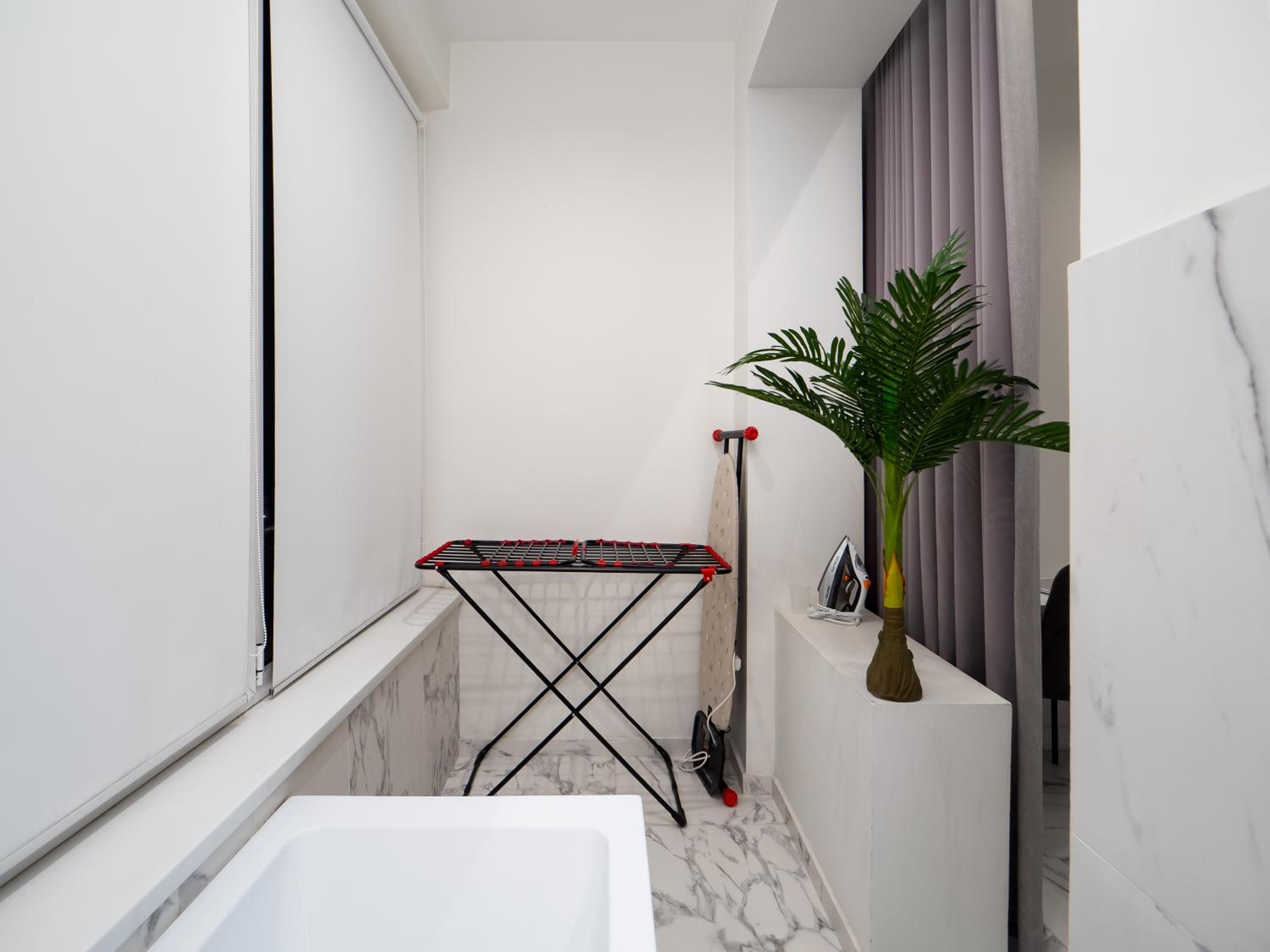 Two-Bedroom Apartment with City View photo 2