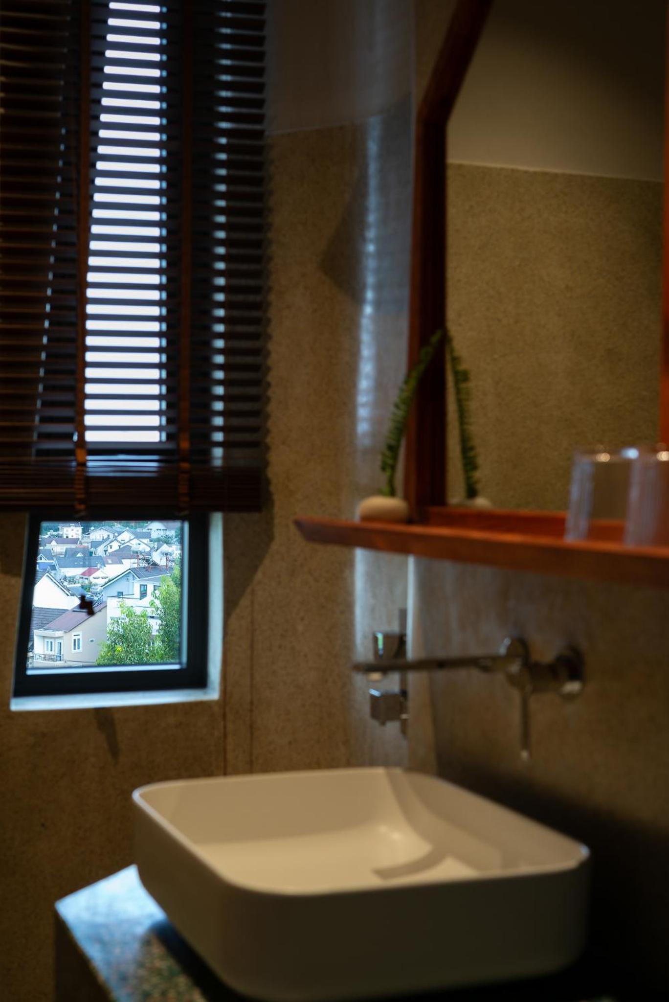 King Room with Garden View