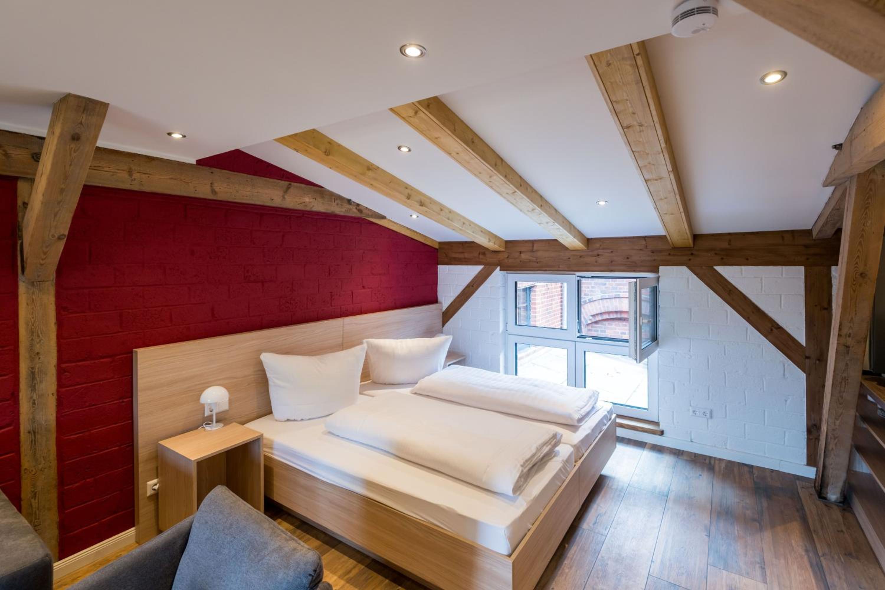 Apartment 5 photo 1