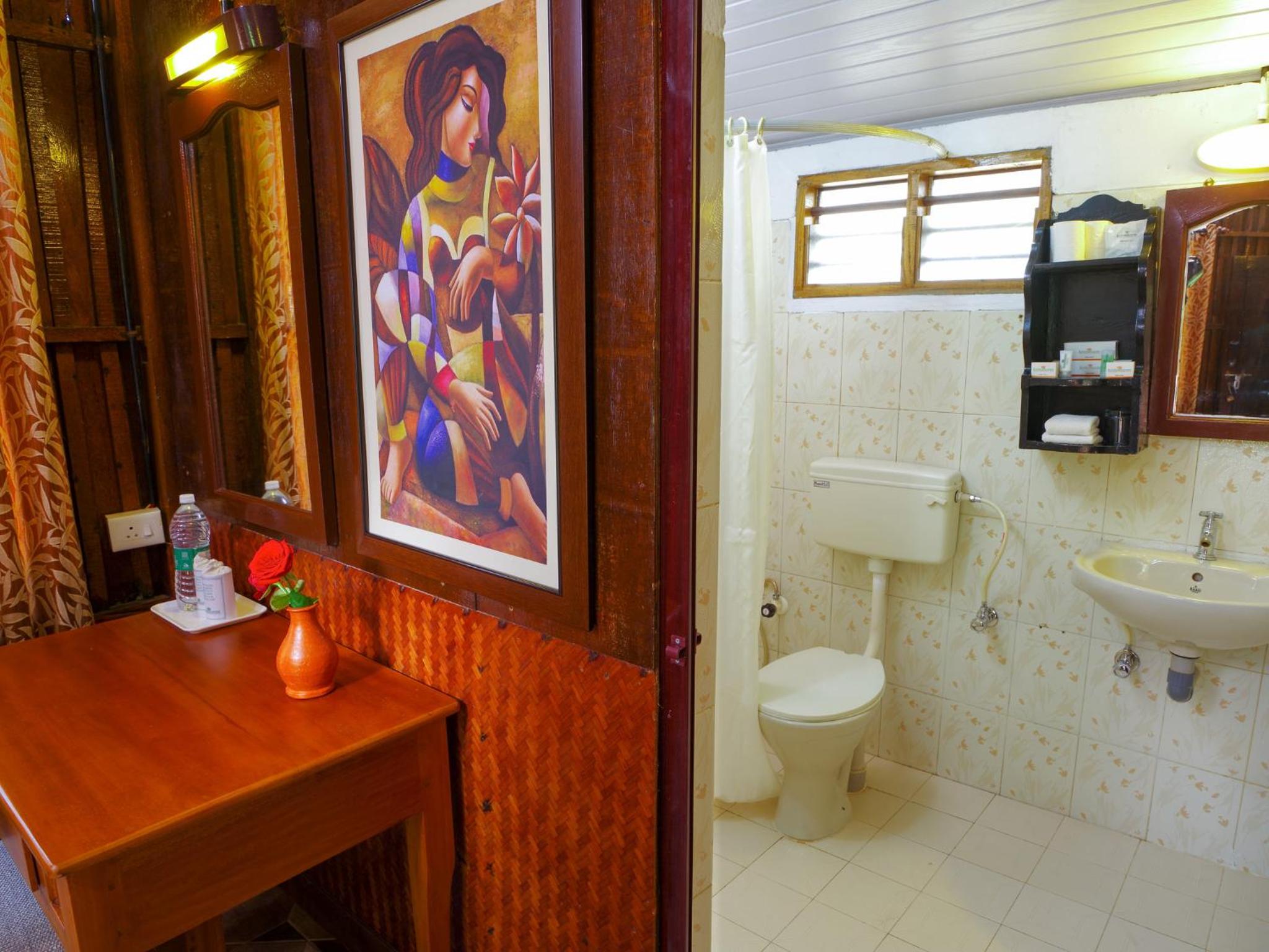 Standard Double Room with Fan photo 2