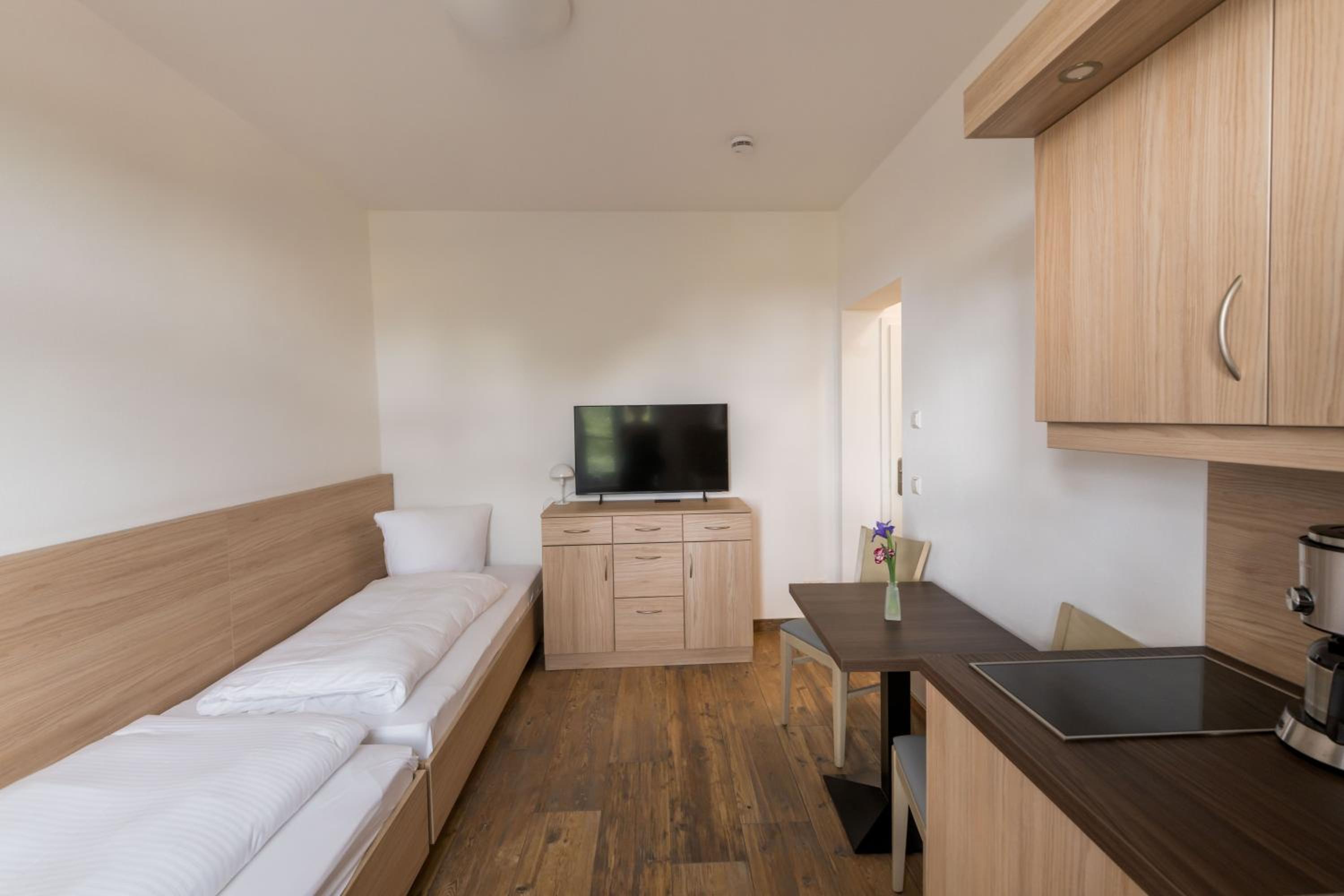 Apartment 5