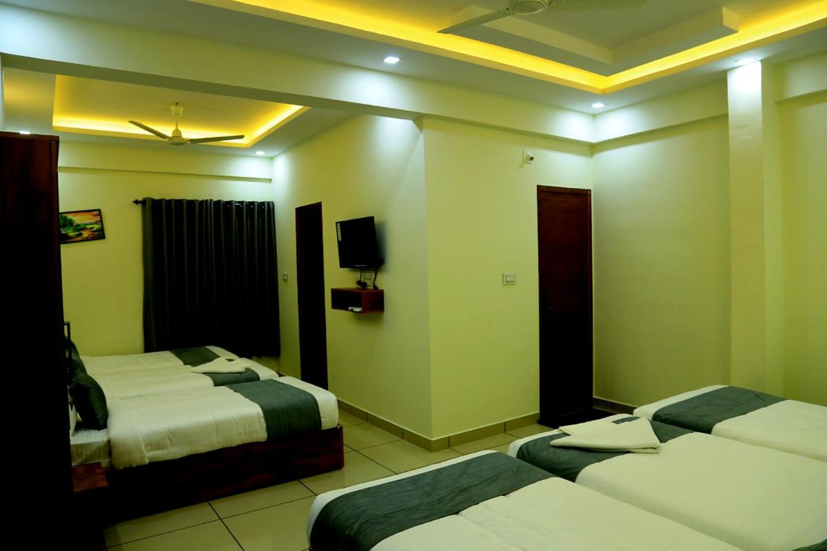 Deluxe Family Suite photo 3