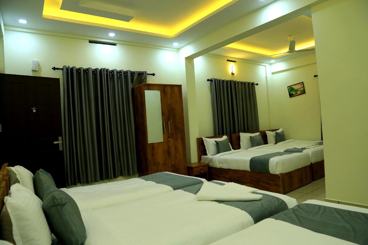 Deluxe Family Suite photo 2