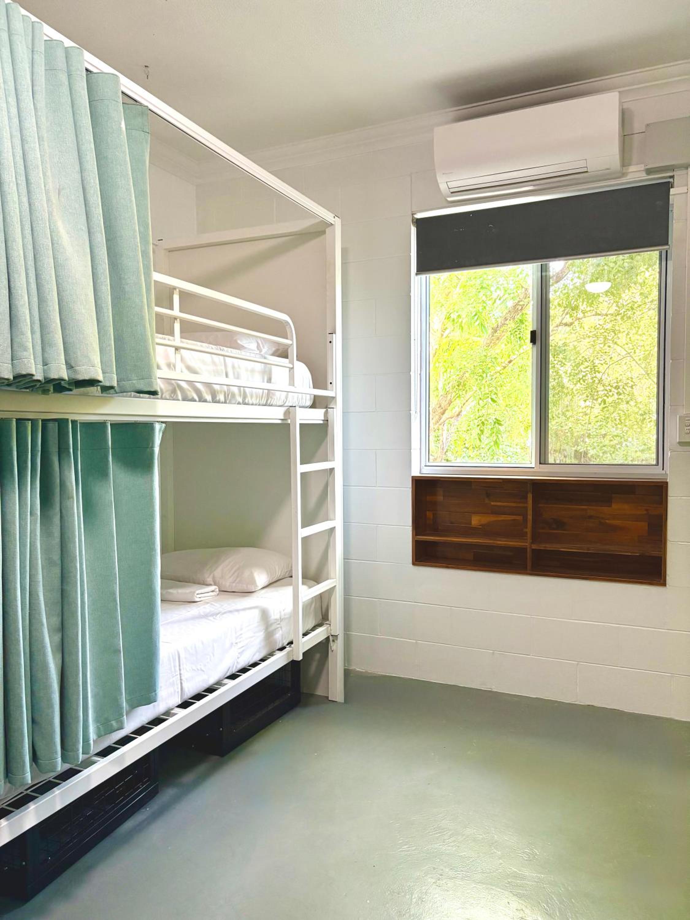 Bed in 6-Bed Dormitory Room photo 1