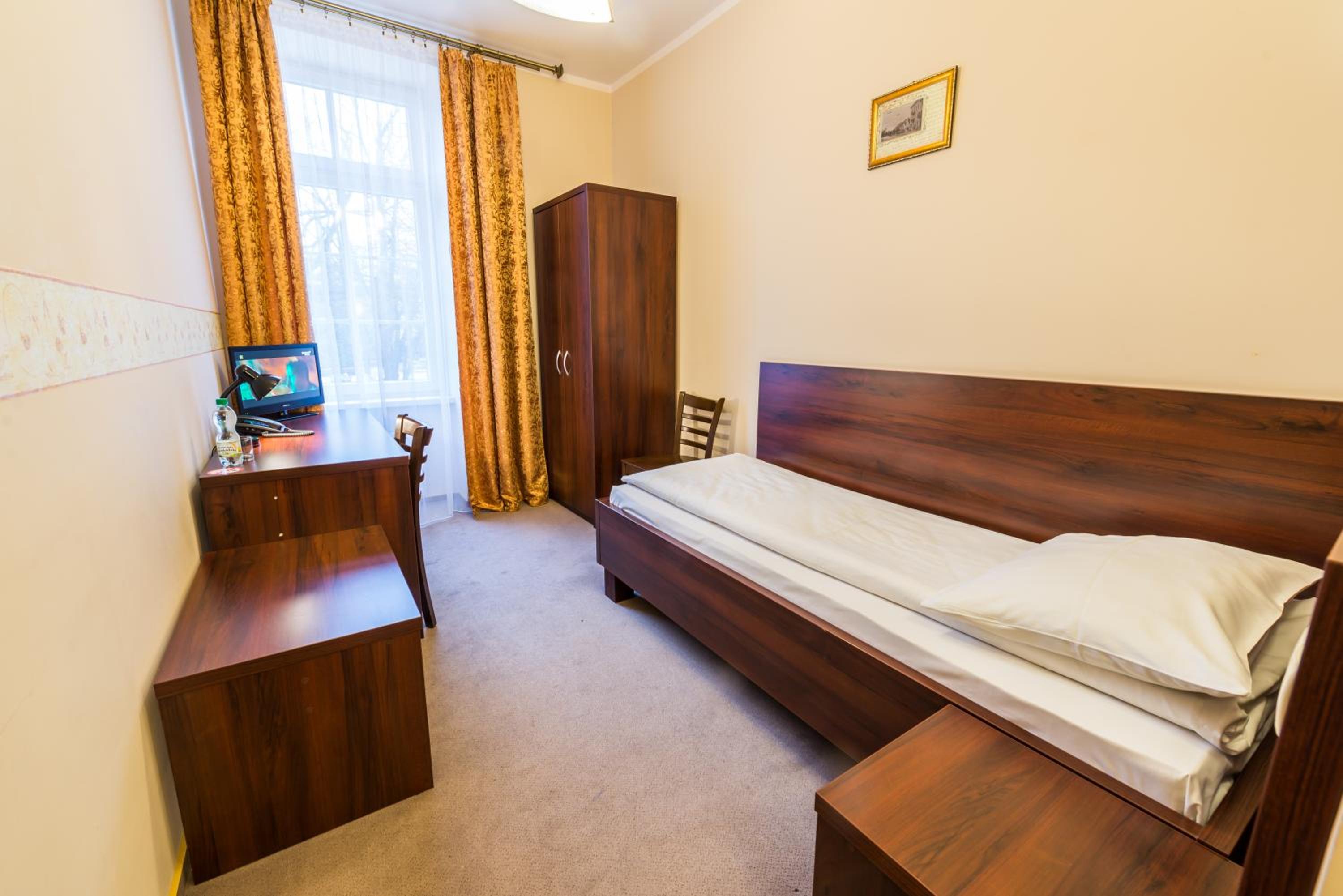 Single Room photo 2