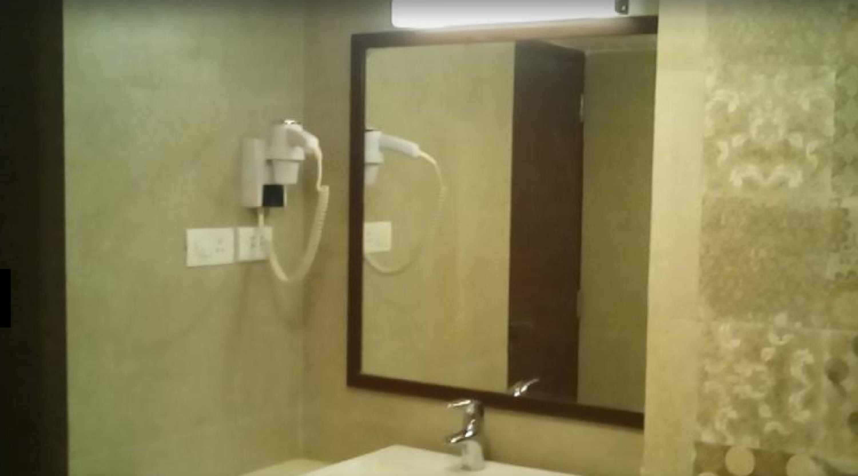 Premier Room - Photo 5