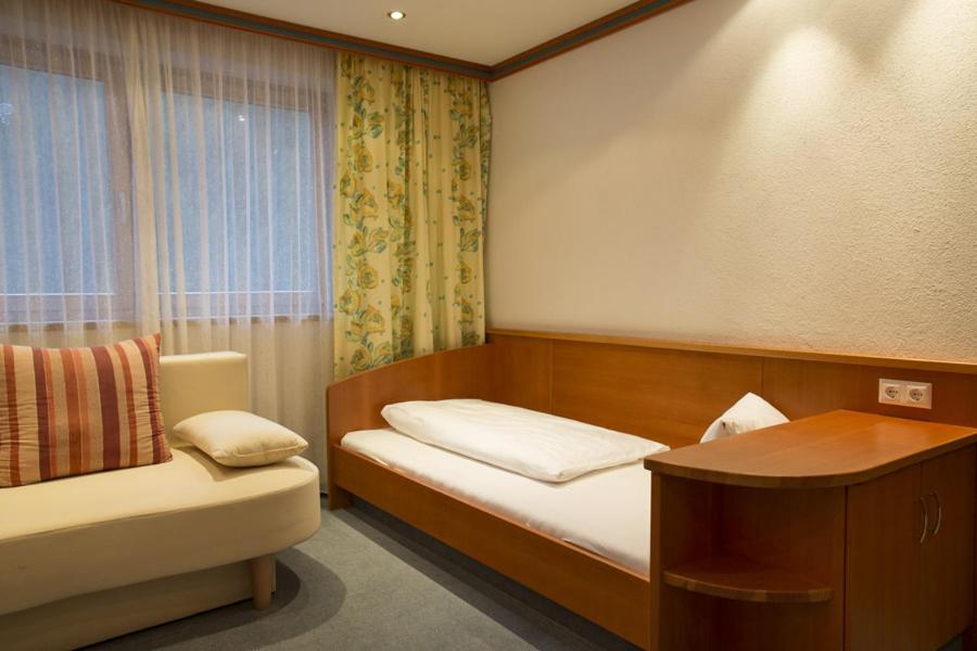 Two-Bedroom Suite photo 2