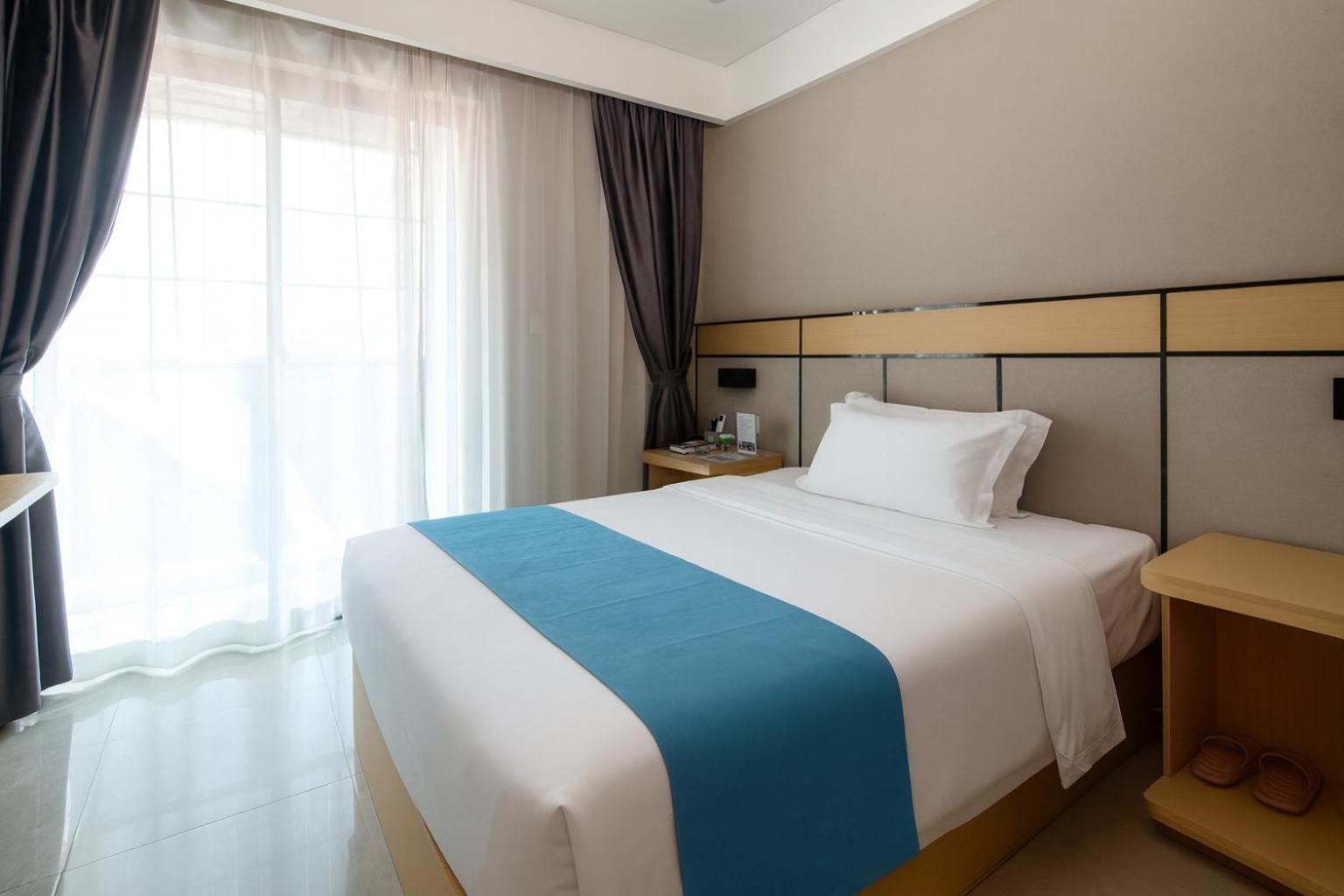 Double Room with Balcony - Photo 5