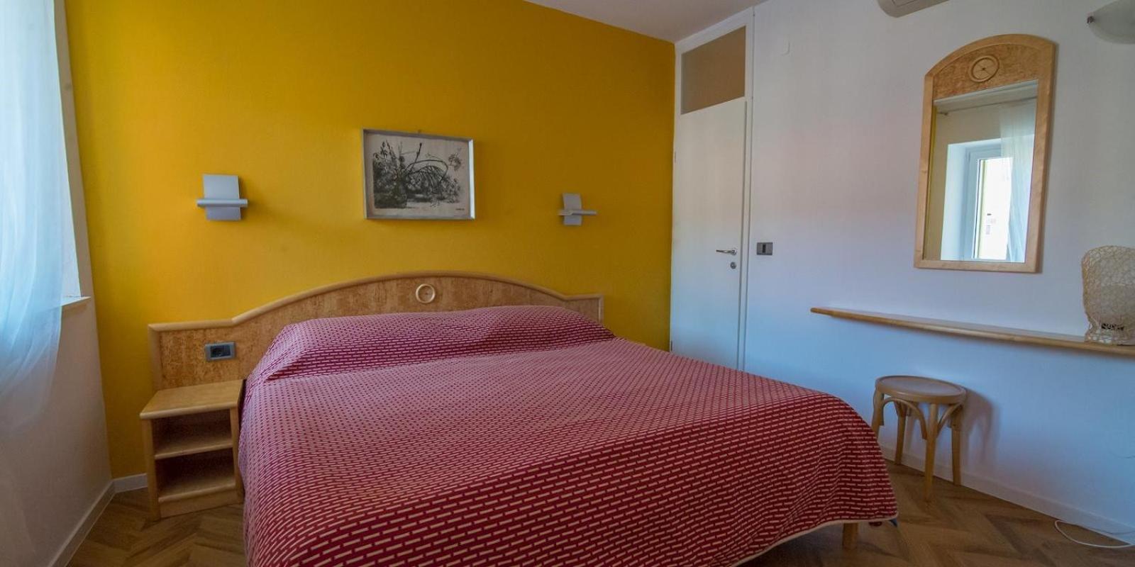 Economy Double Room photo 3