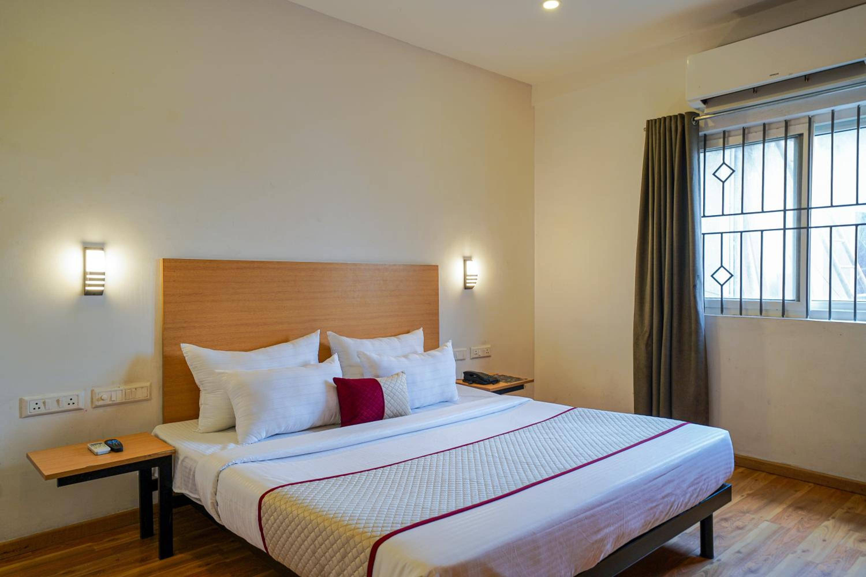 Queen Room