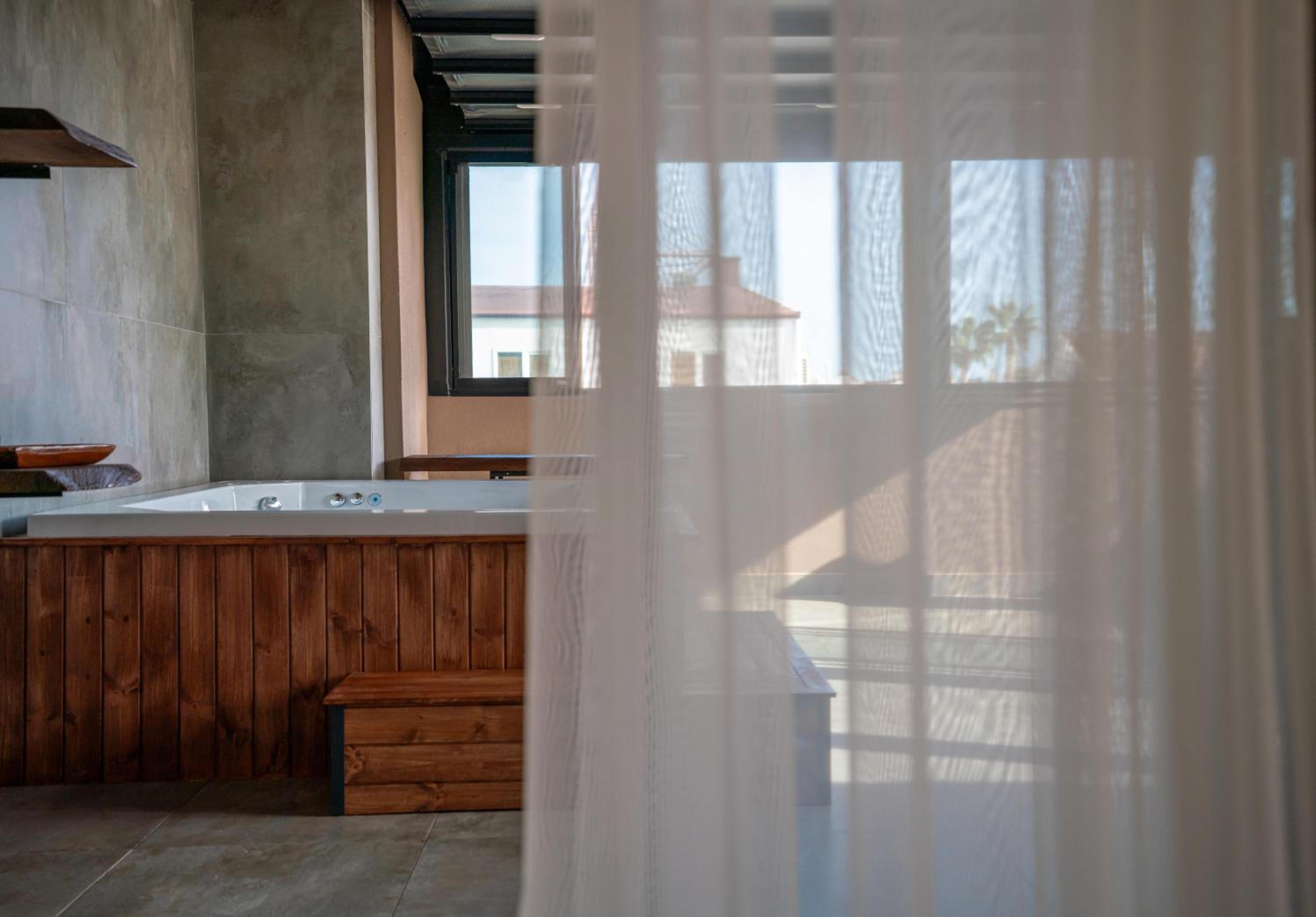 King Suite with Spa Bath