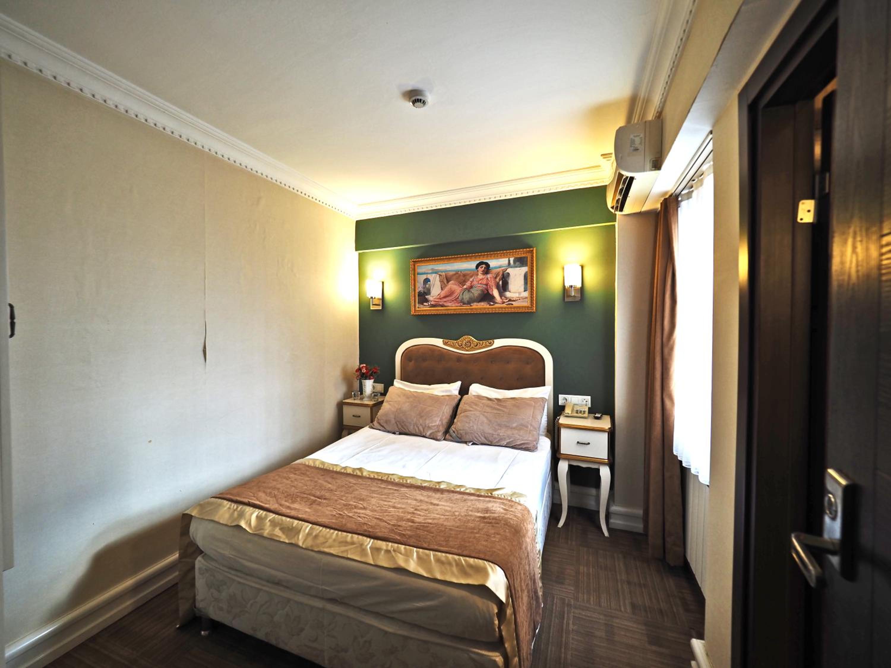 Single Room photo 2
