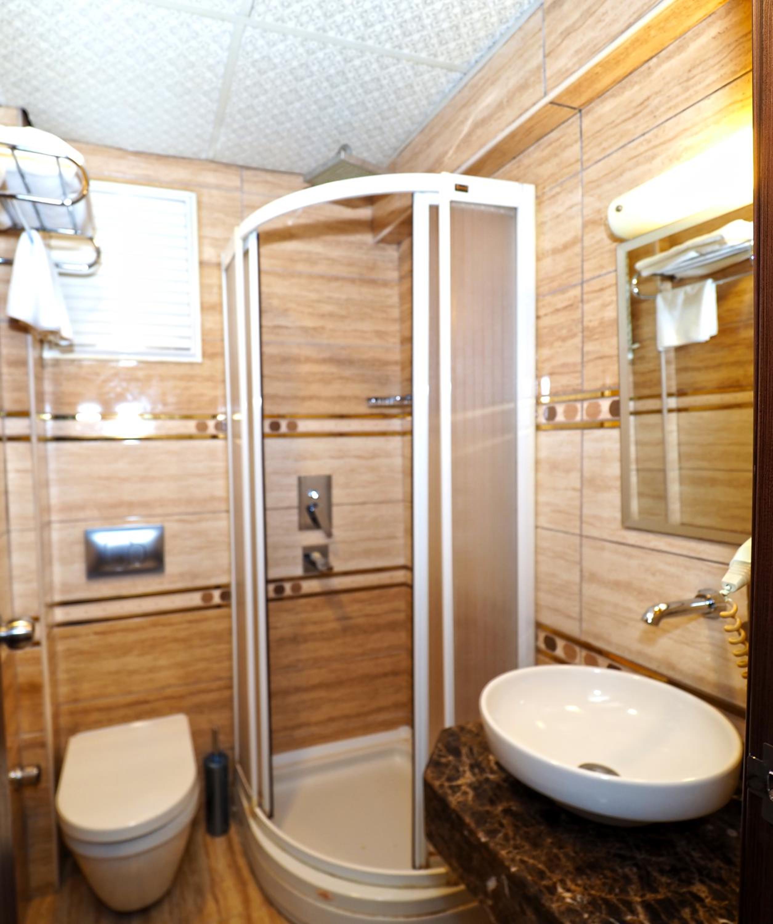 Single Room photo 3