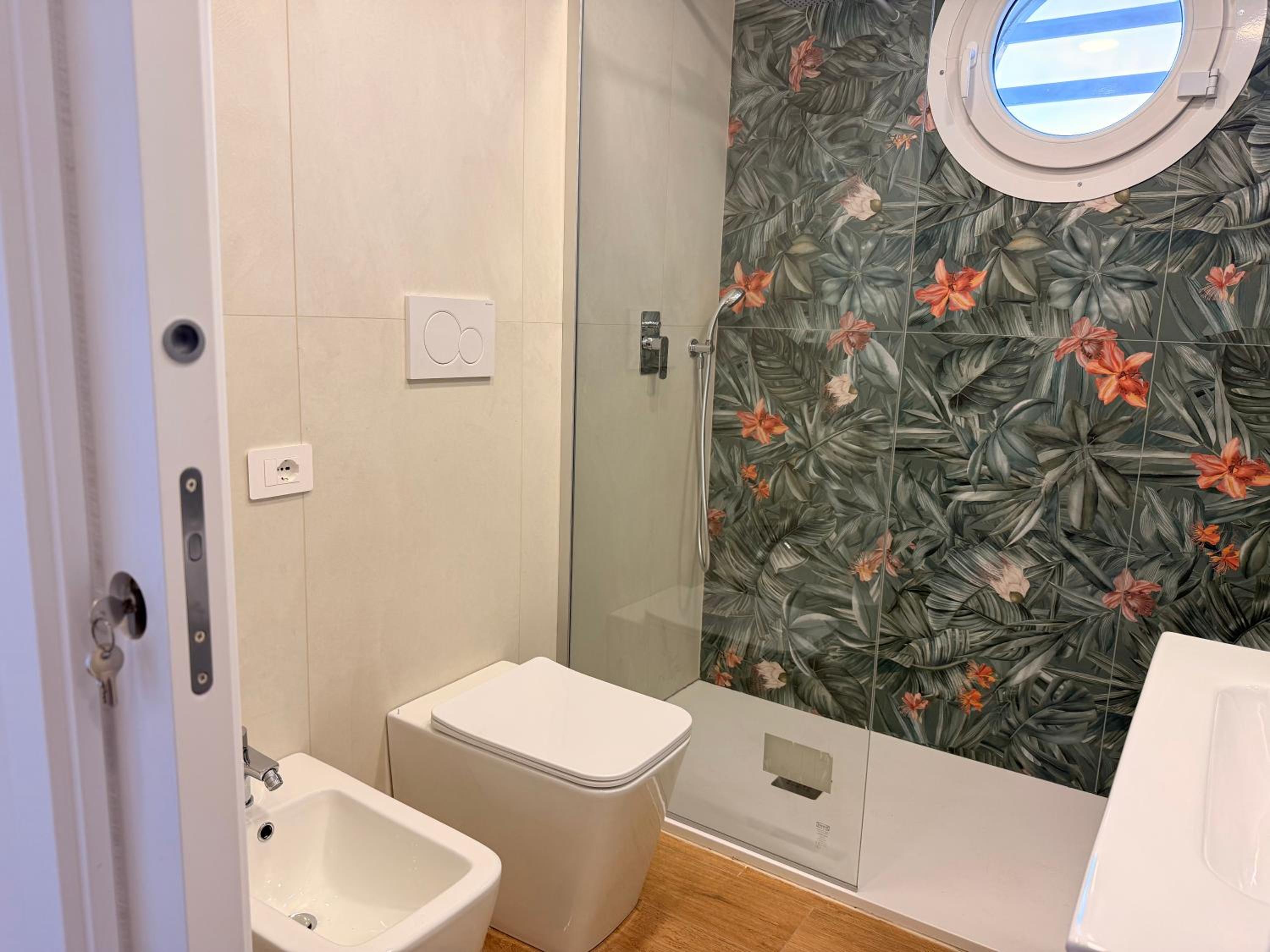 Double Room with Private Bathroom photo 2