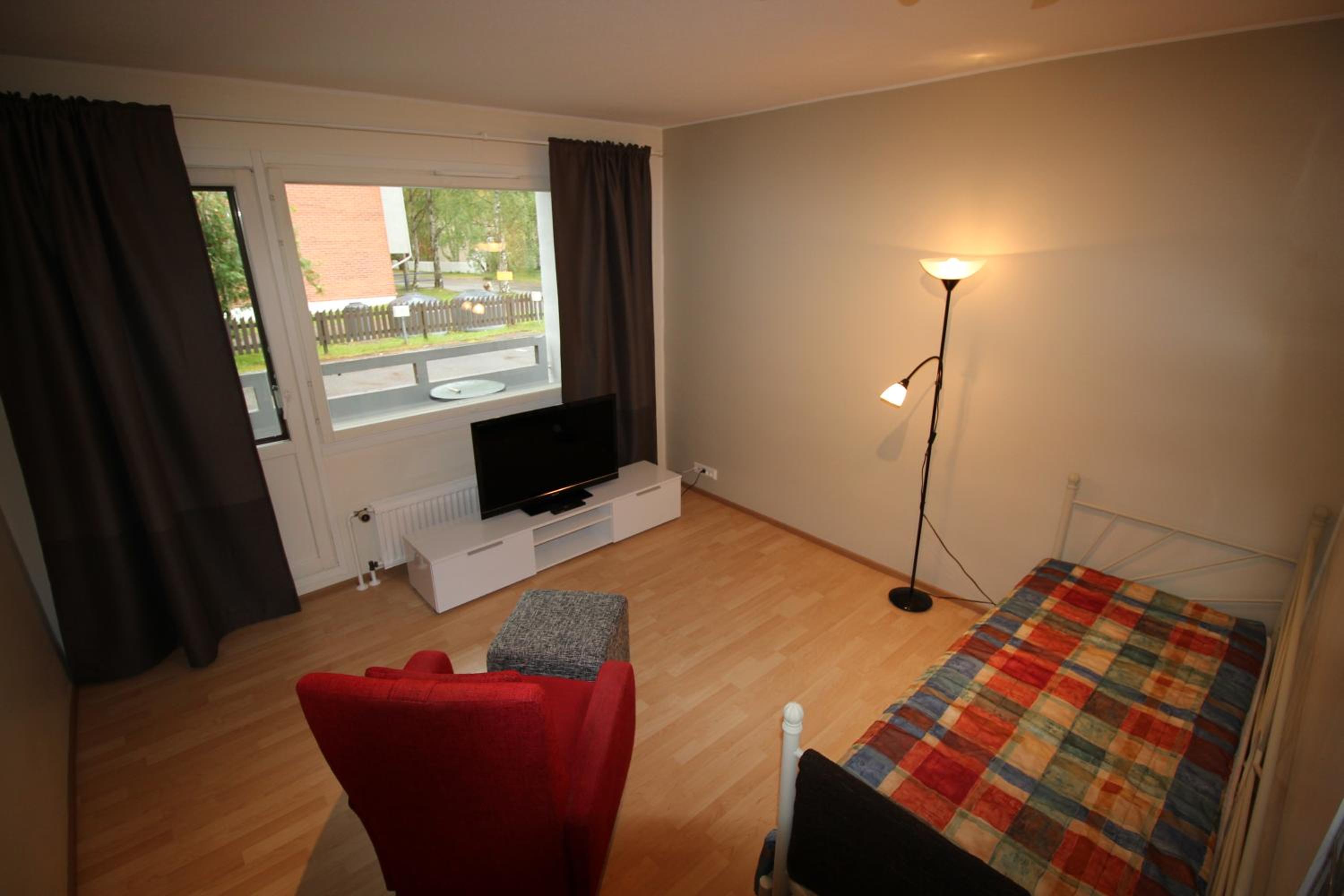Three-Bedroom Apartment - Photo 2