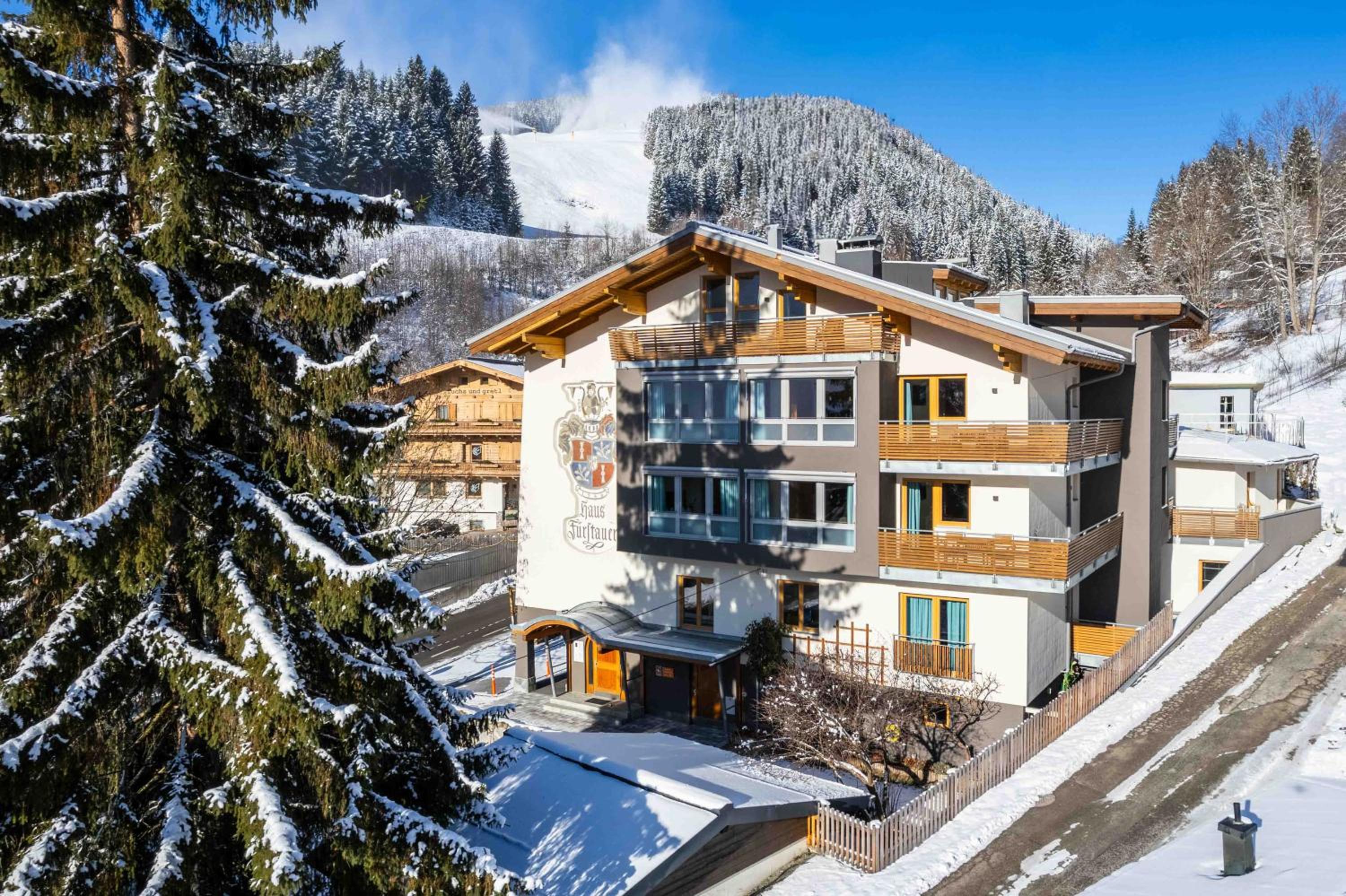 Two-Bedroom Apartment with Balcony photo 1