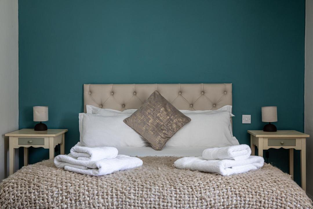 Standard King Room photo 2