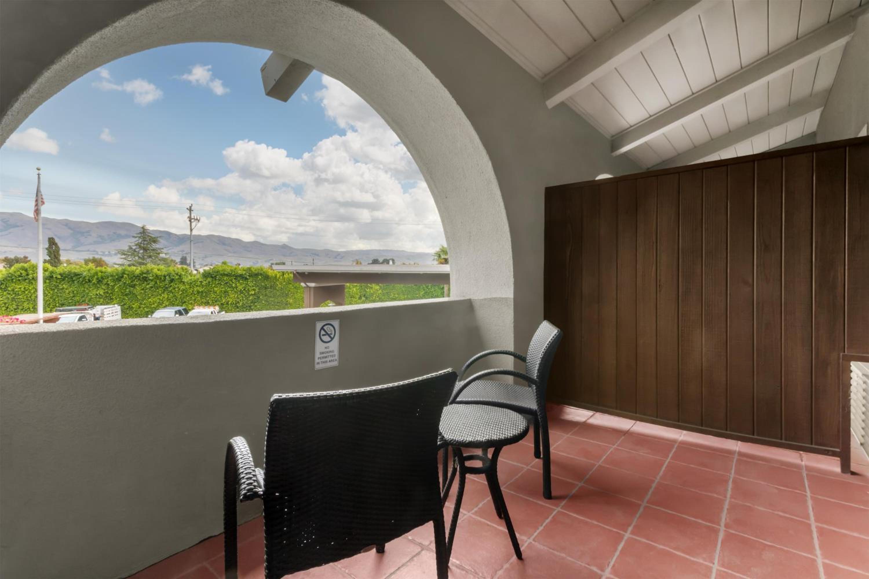 King Room with Balcony - Non-Smoking - Photo 1