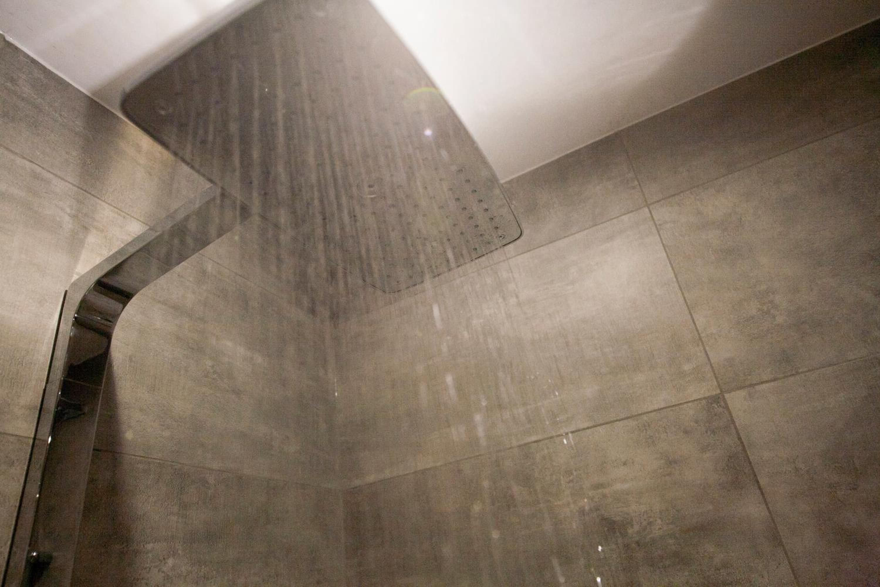 Single Room with Private Bathroom photo 2