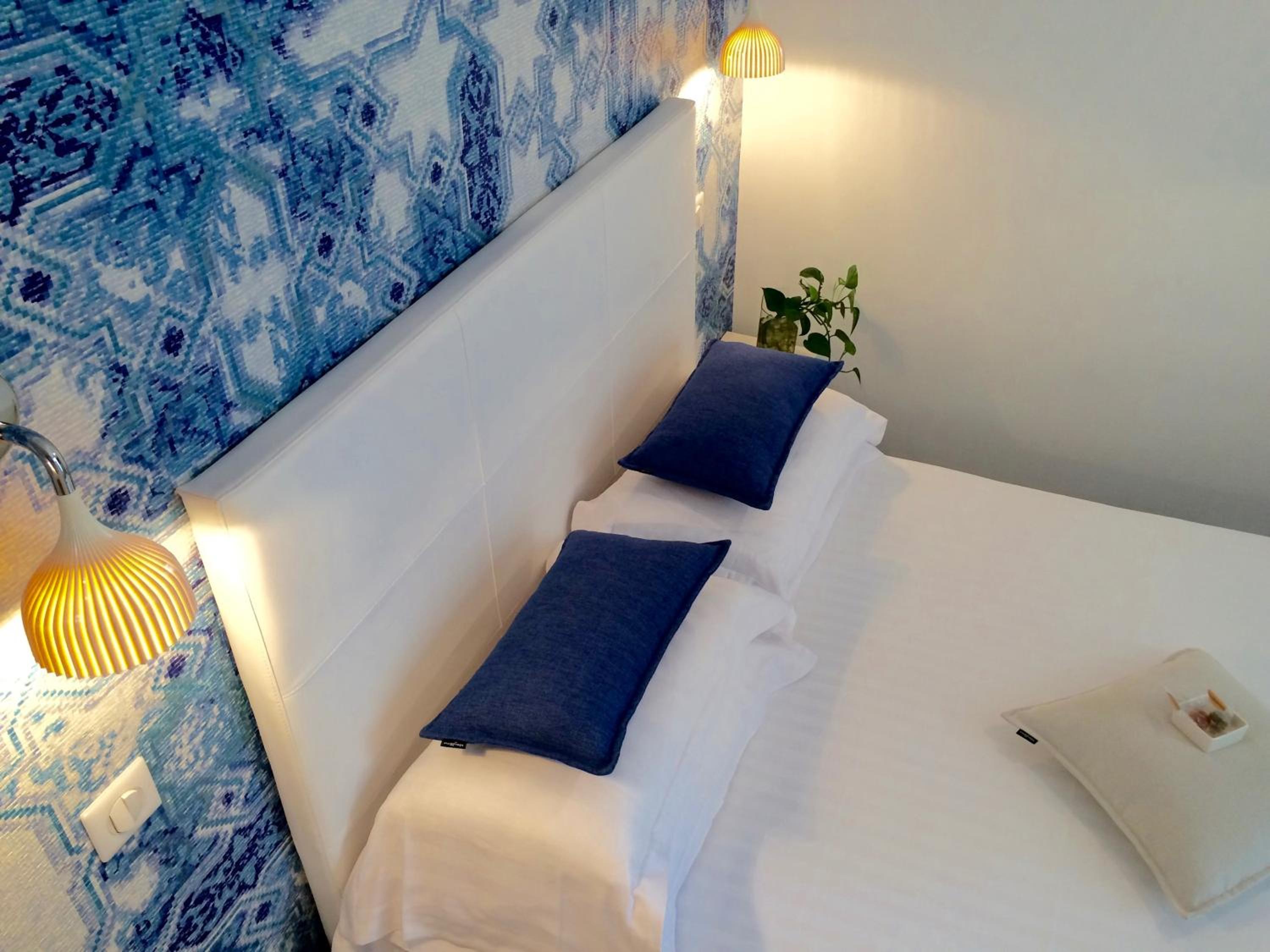 Standard Double Room (without Hot Tub) thumbnail 5