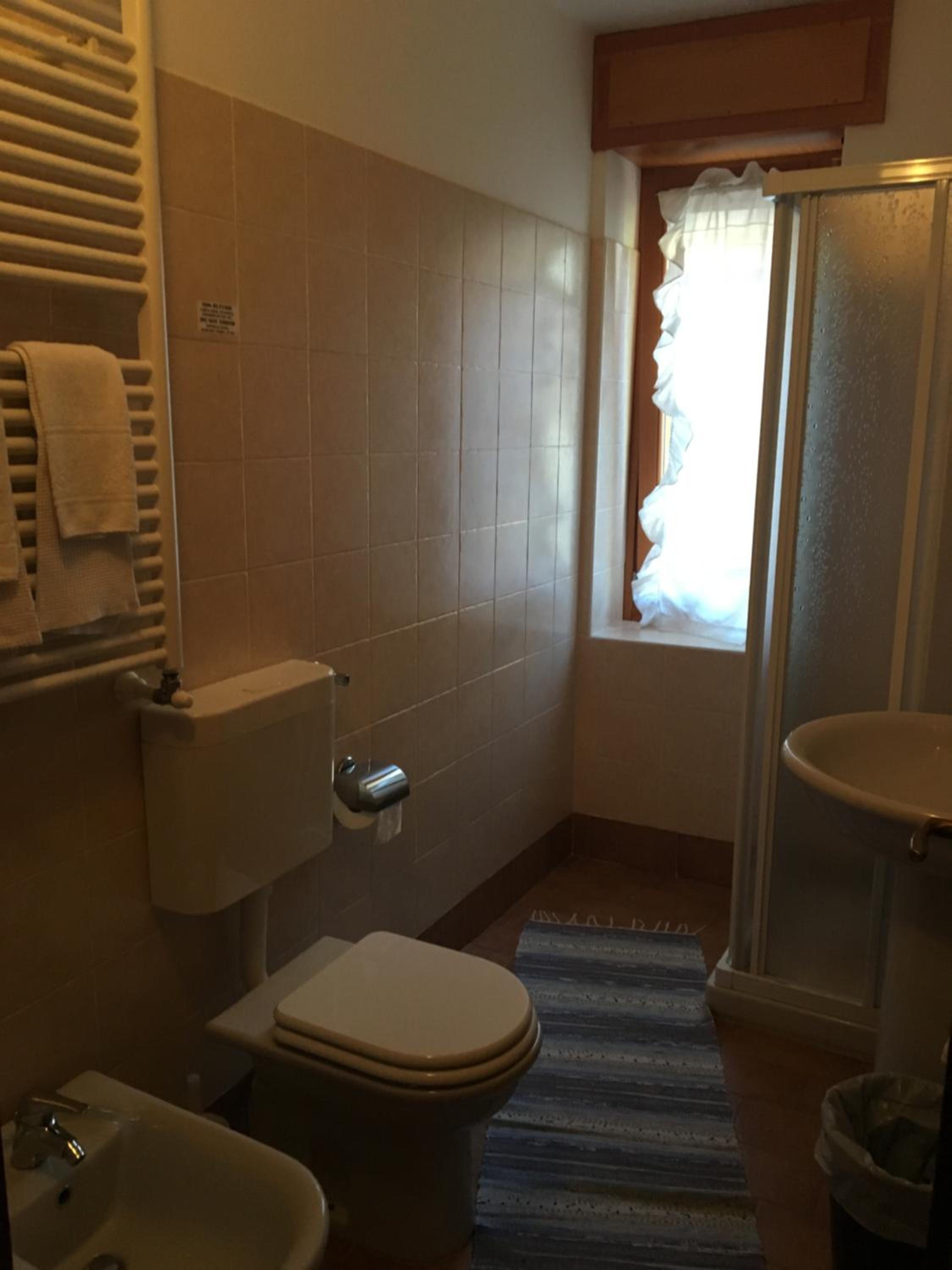 Triple Room - Photo 8