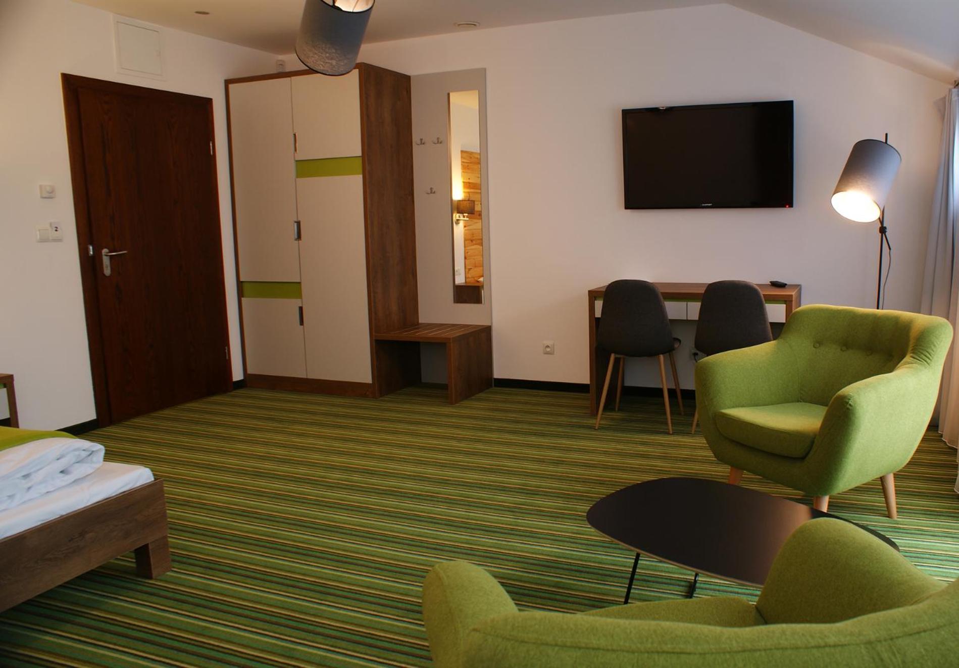Deluxe Double Room with Bath photo 3