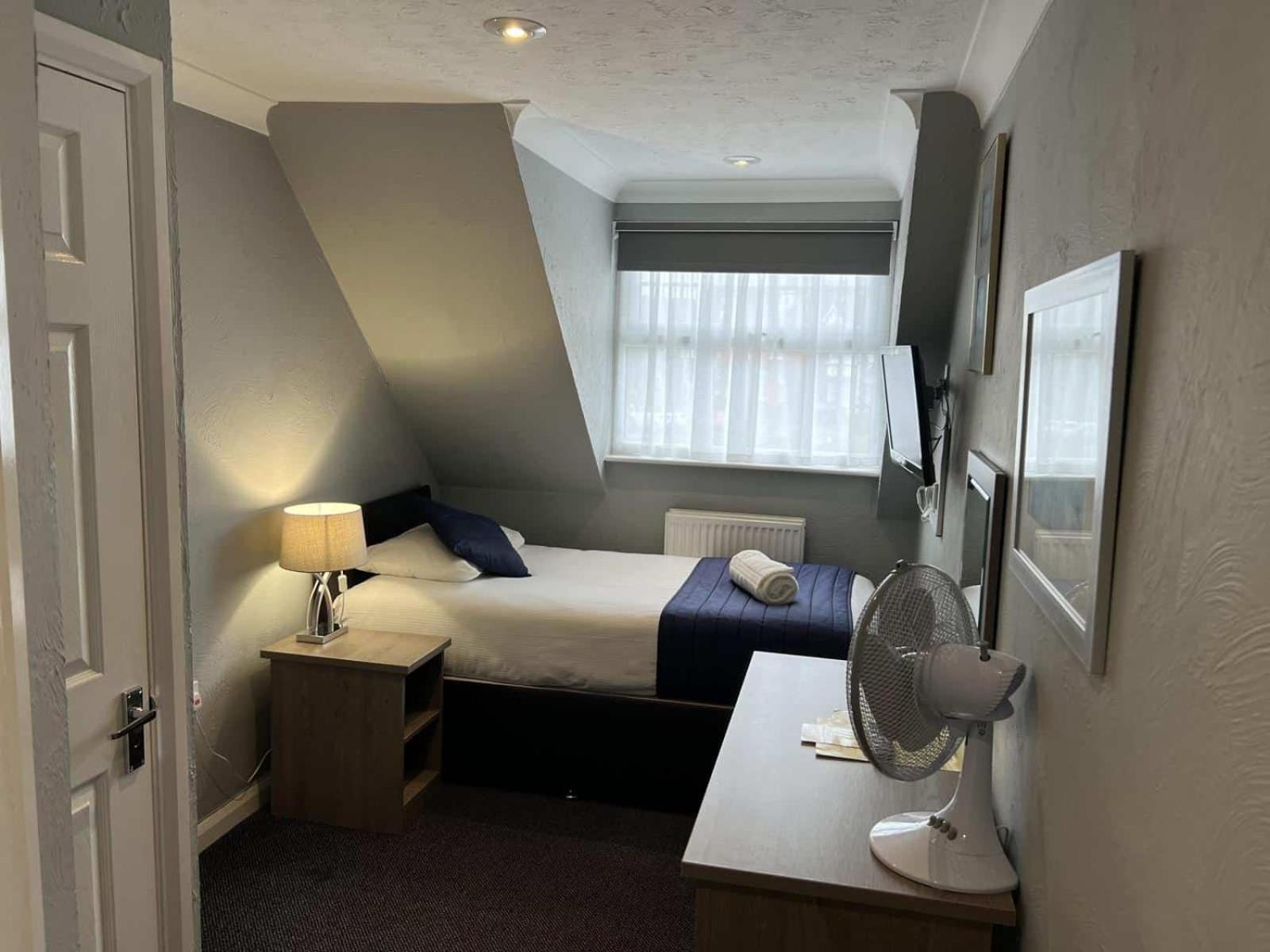 Single Room with Shower photo 1