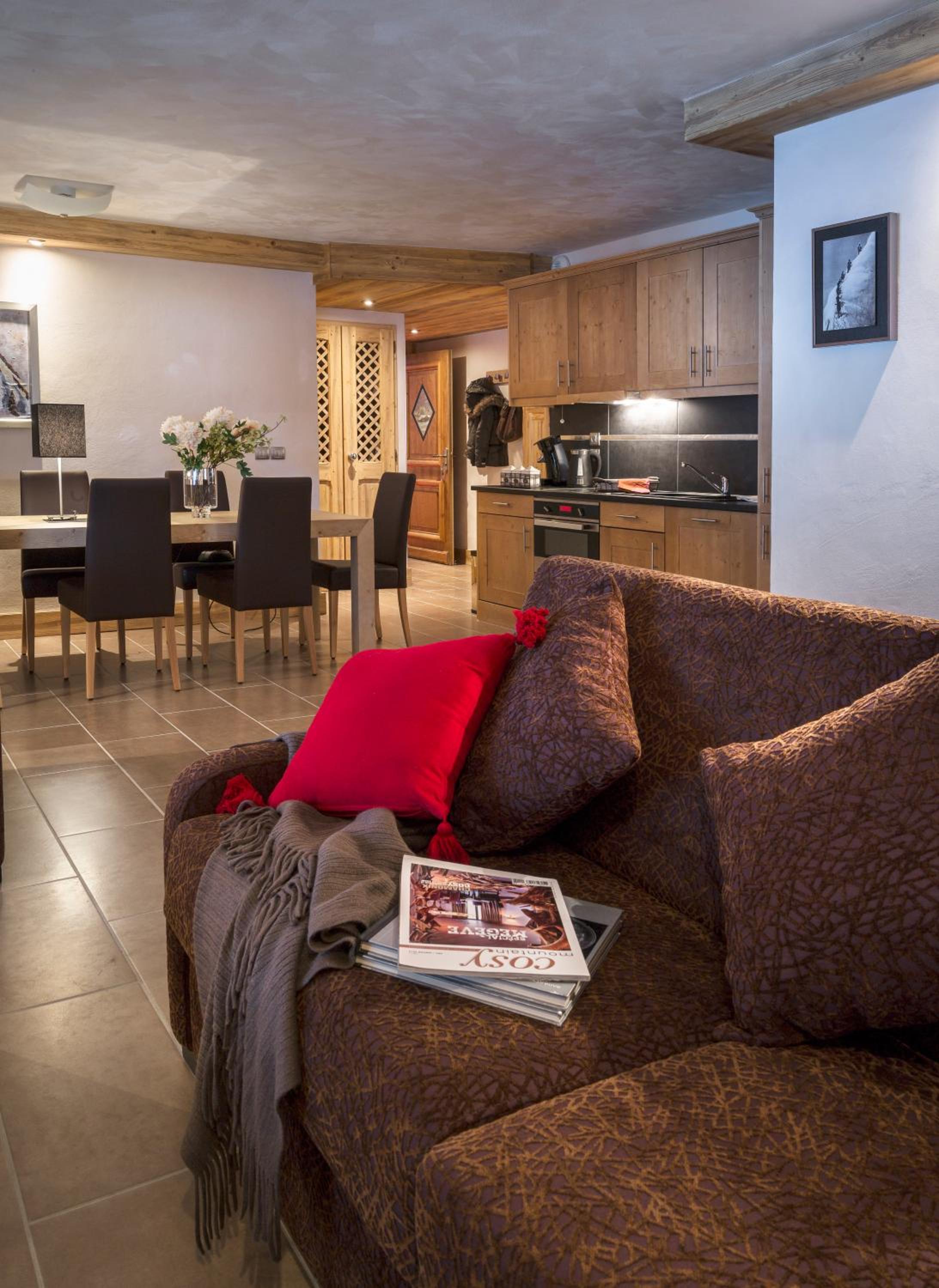 Two-Bedroom Apartment (6 Adults)