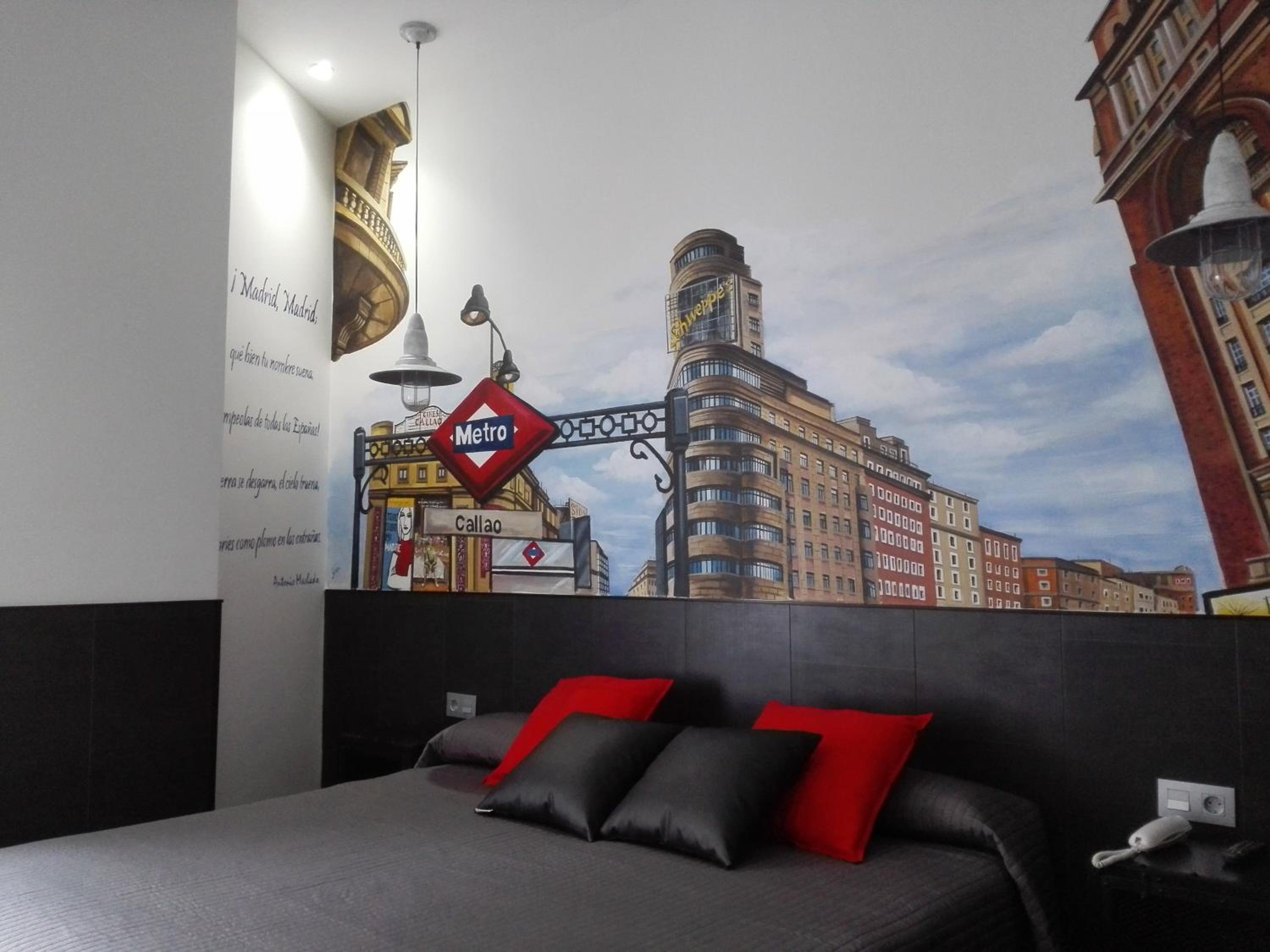Double Room - Photo 16