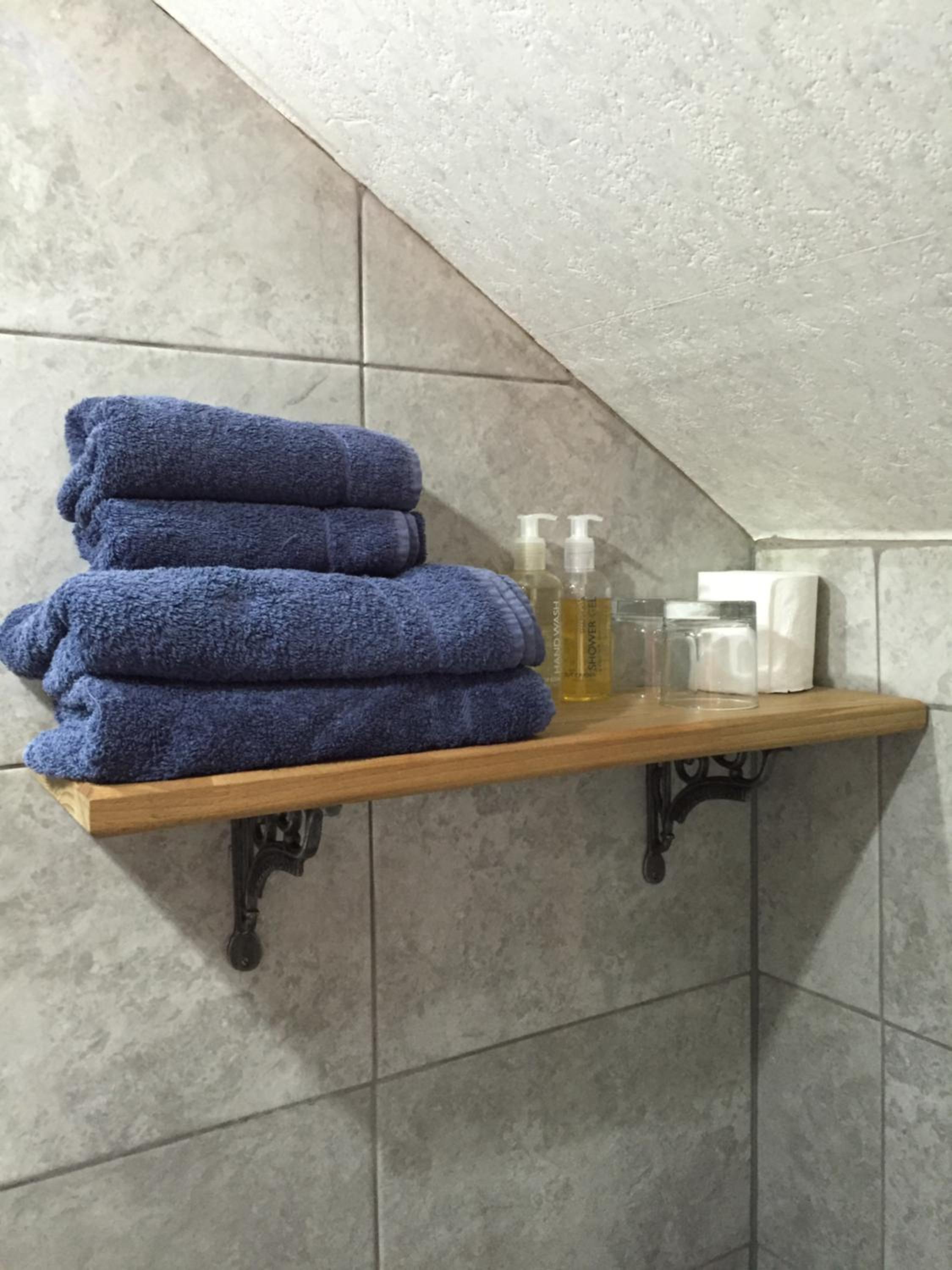 Double Room with Shower photo 3