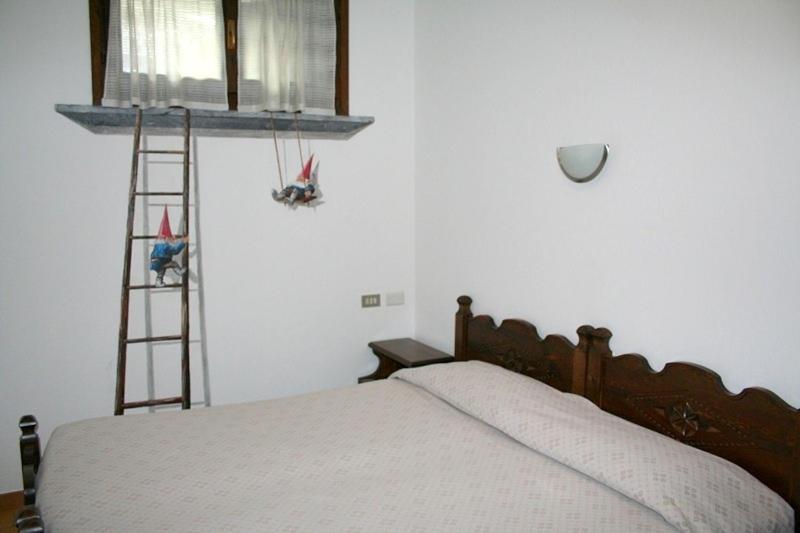 Double or Twin Room - Photo 5