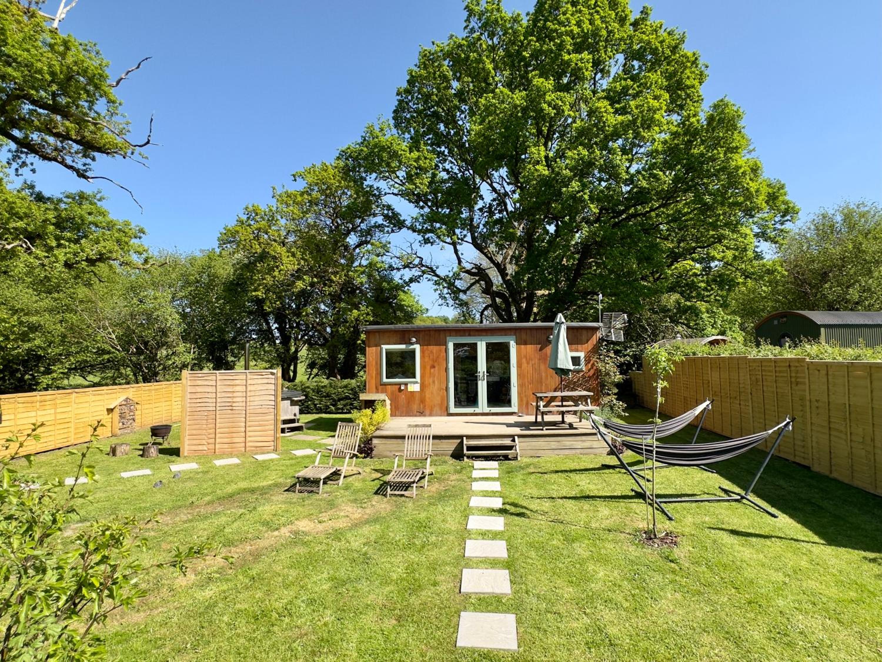 King Room with Garden View photo 2