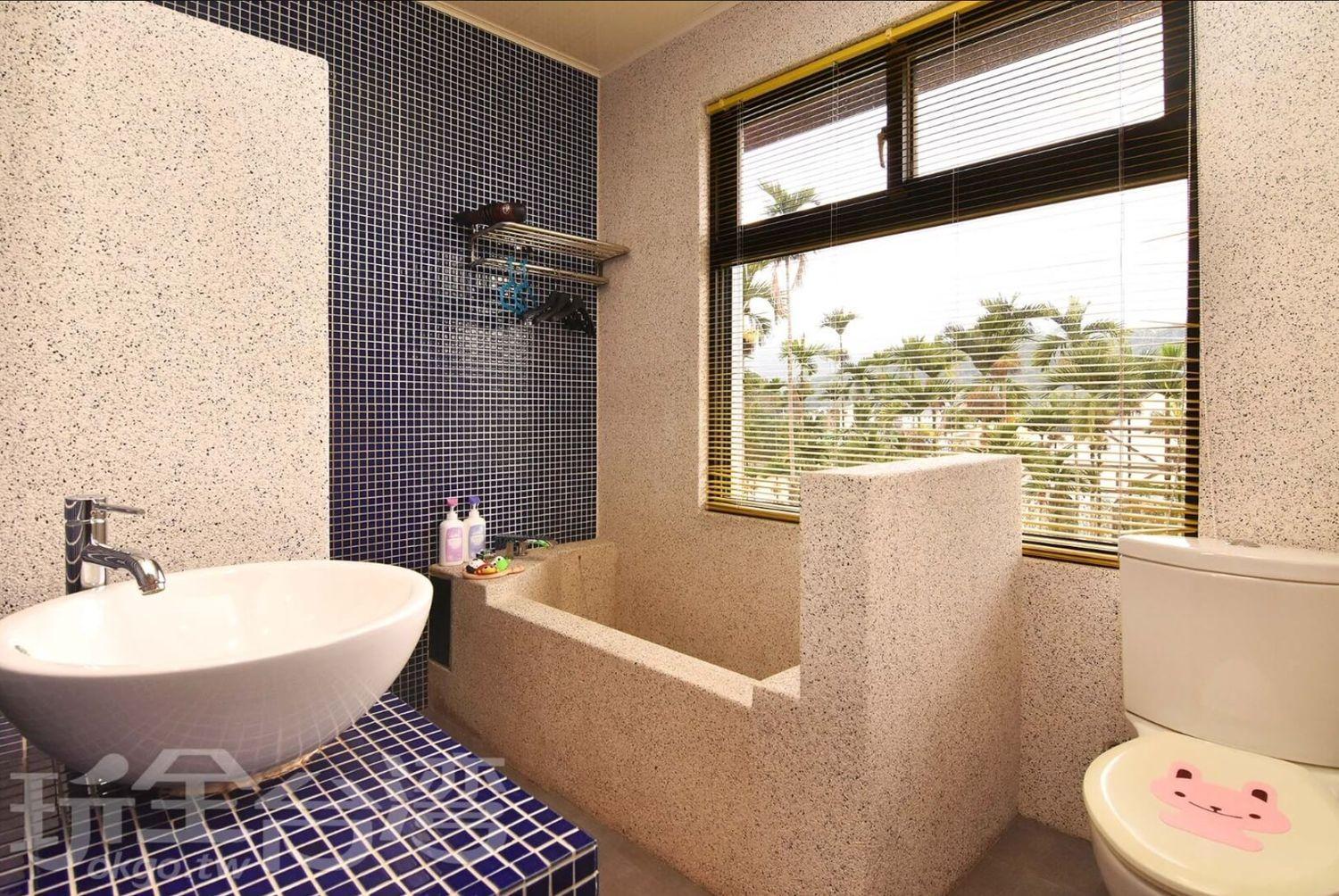 Quadruple Room with Bath photo 1