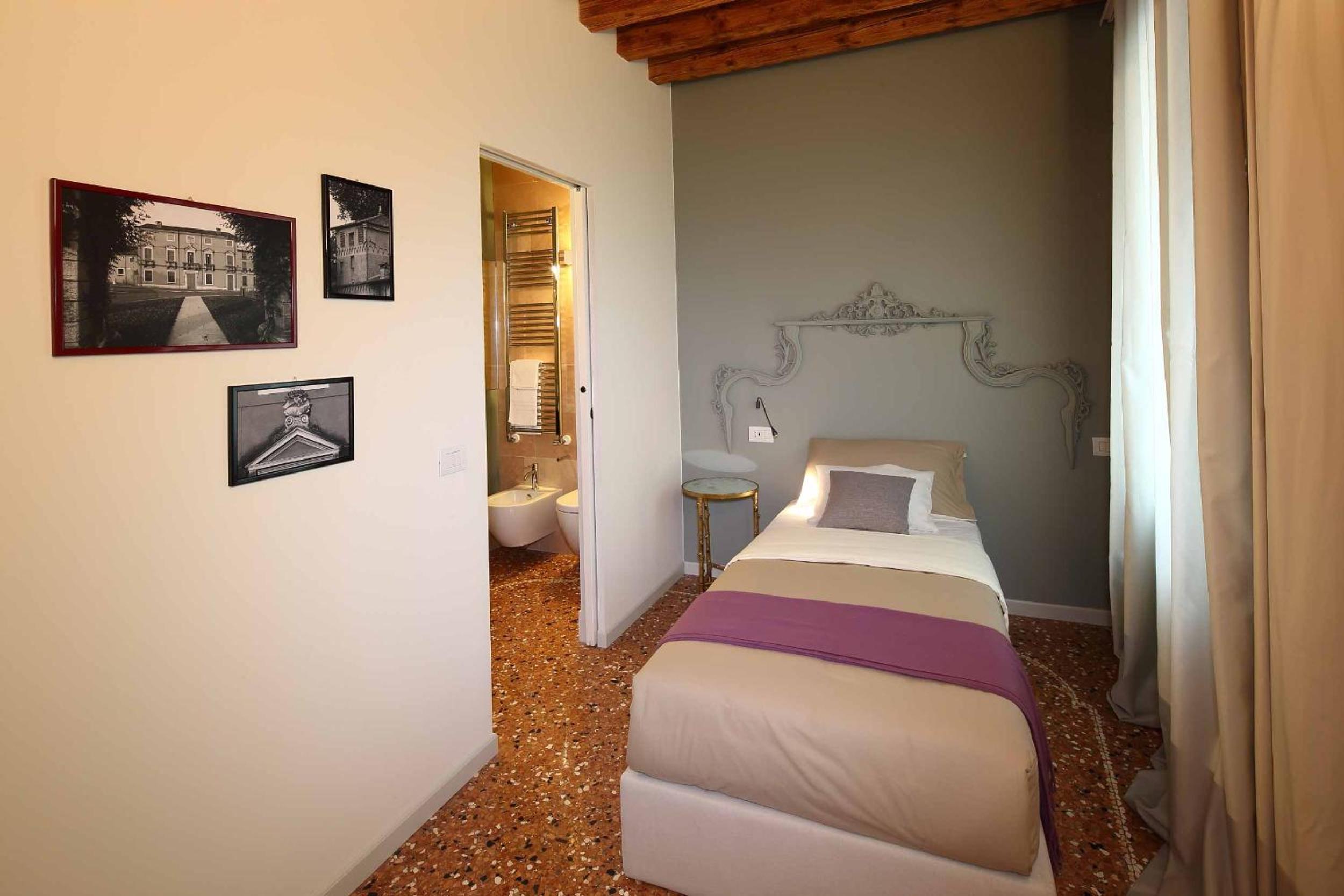 Large Single Room